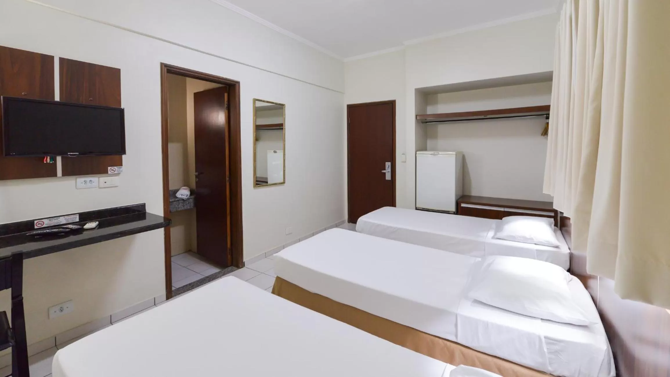 Bed in Araucaria Hotel Business - Maringá