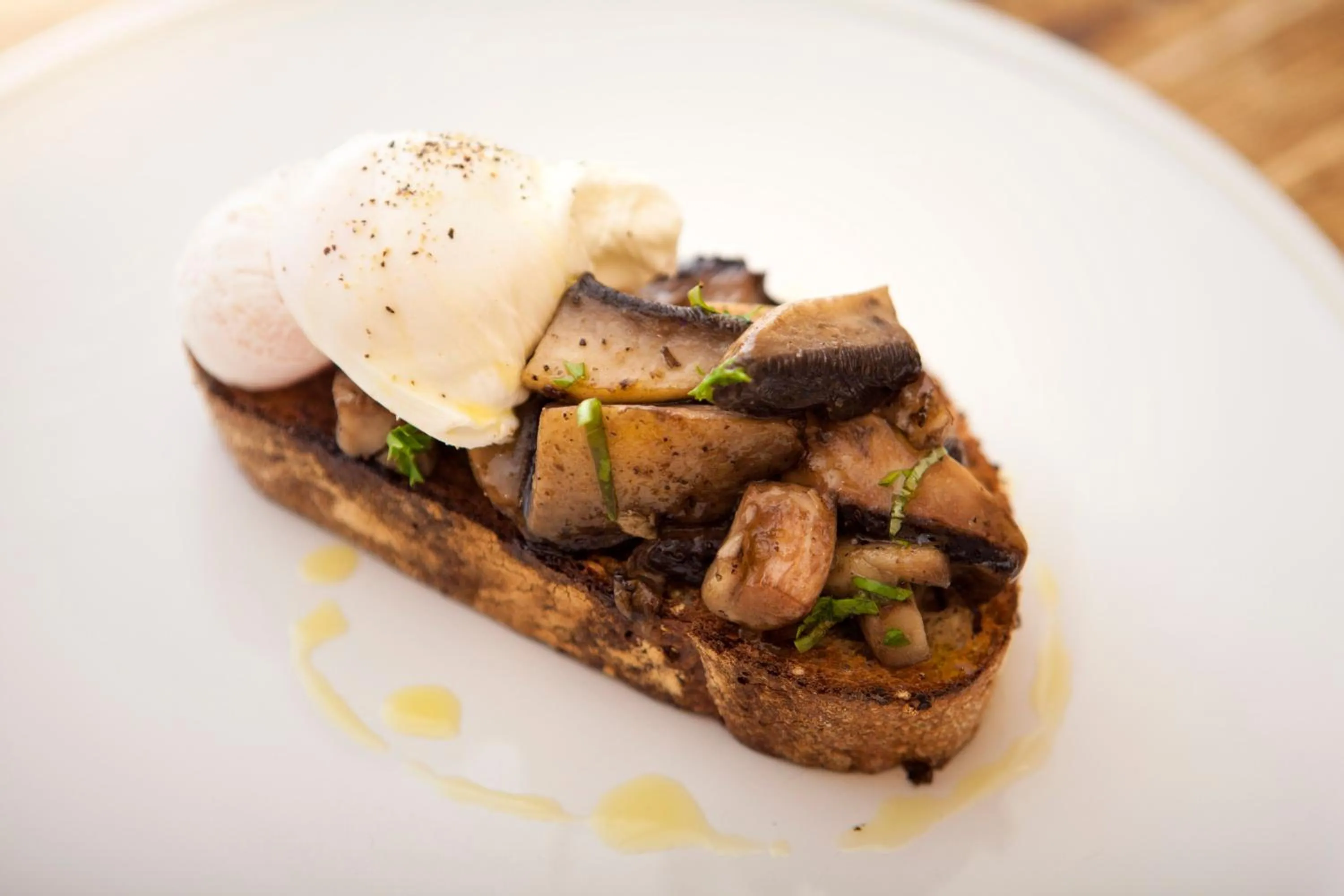 Breakfast in Burley Manor