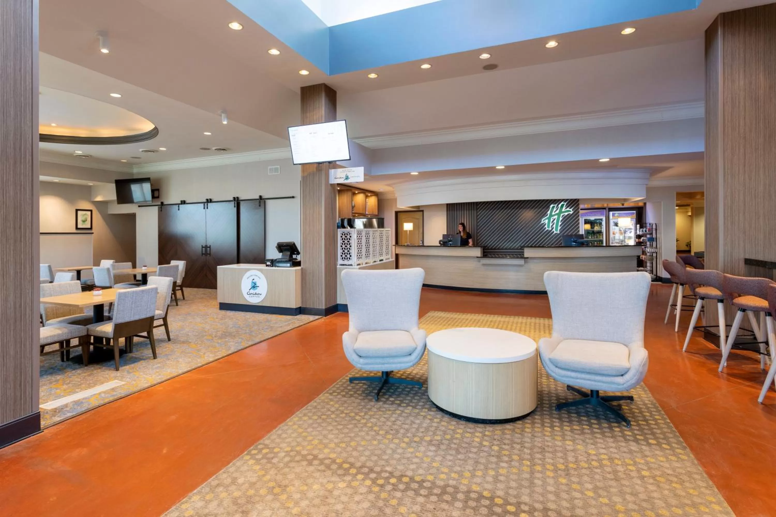 Property building in Holiday Inn Hotel & Suites Maple Grove Northwest Minneapolis-Arbor Lakes by IHG