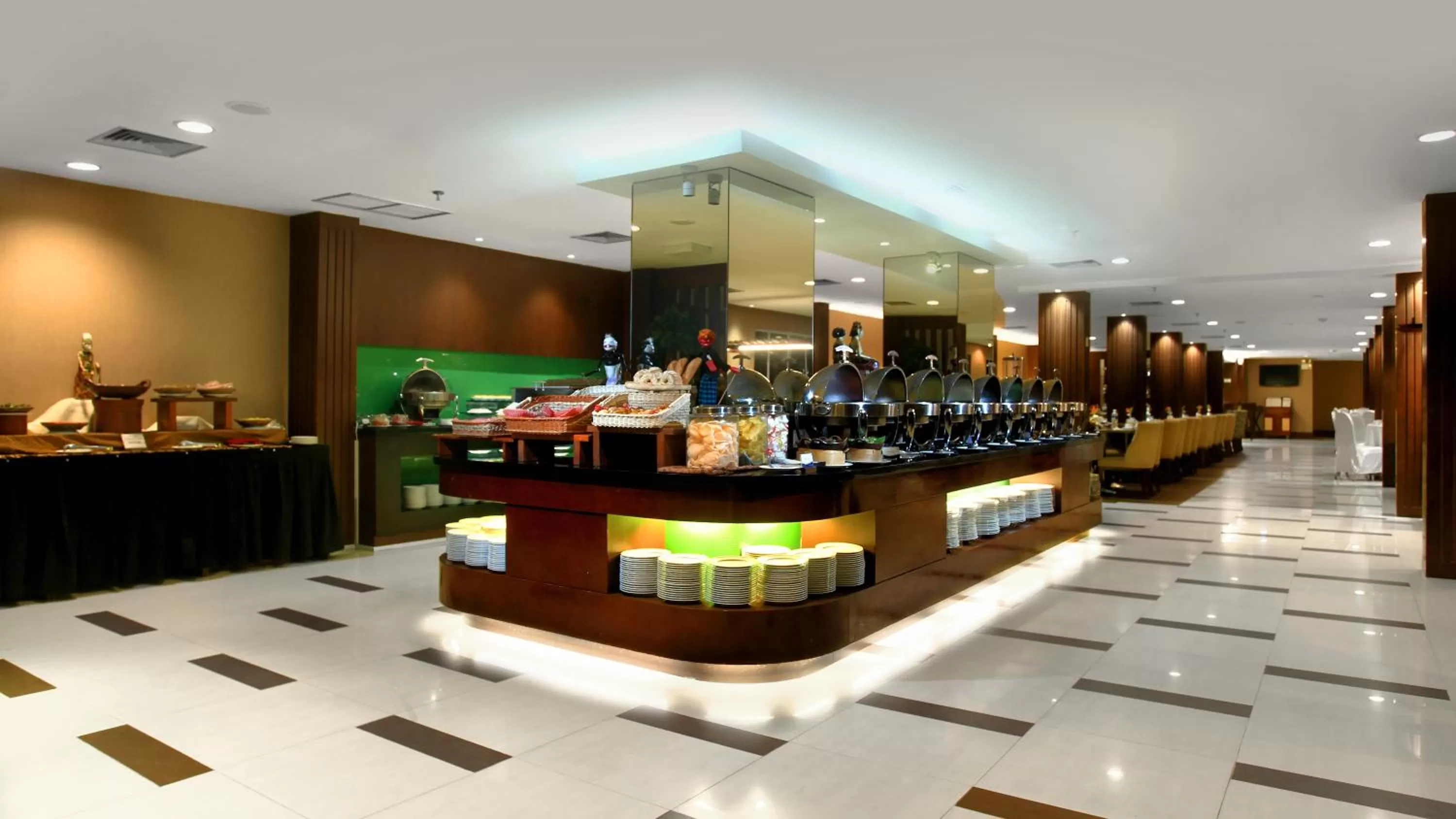 Restaurant/places to eat in Aston Tanjung Pinang Hotel & Conference Center