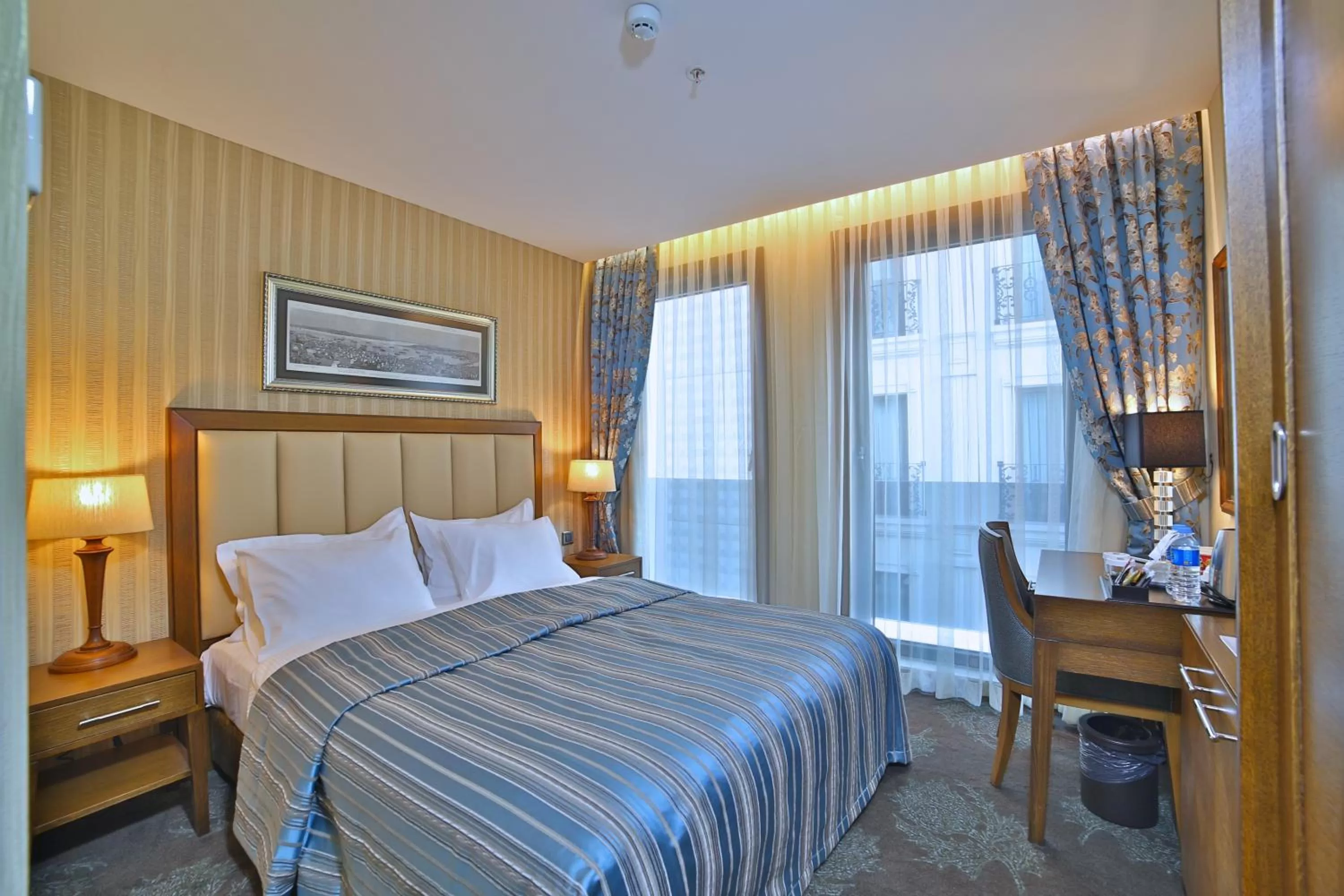 Bed in Adelmar Hotel Istanbul Sisli