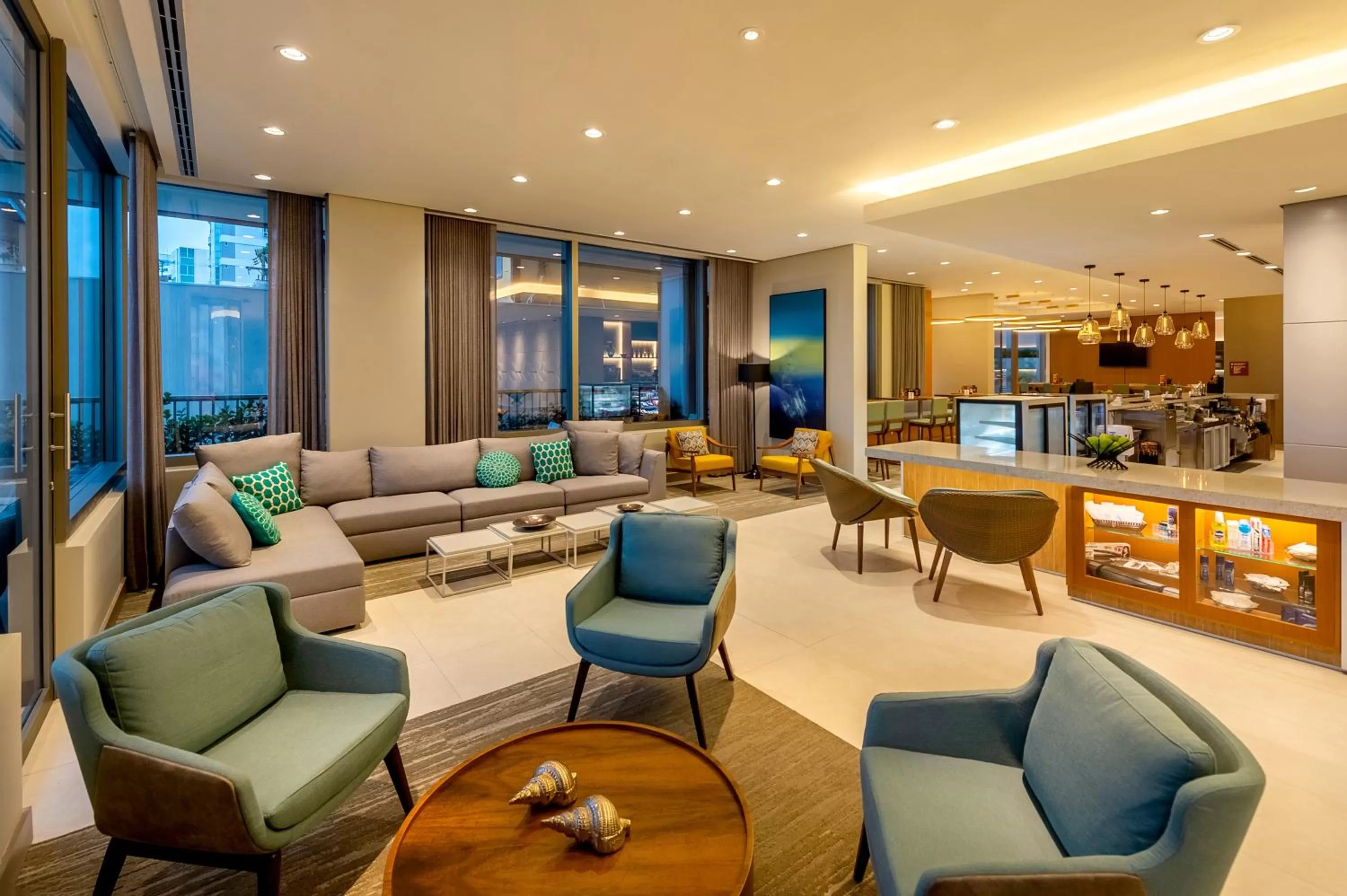 Seating area in Hyatt Place Macae