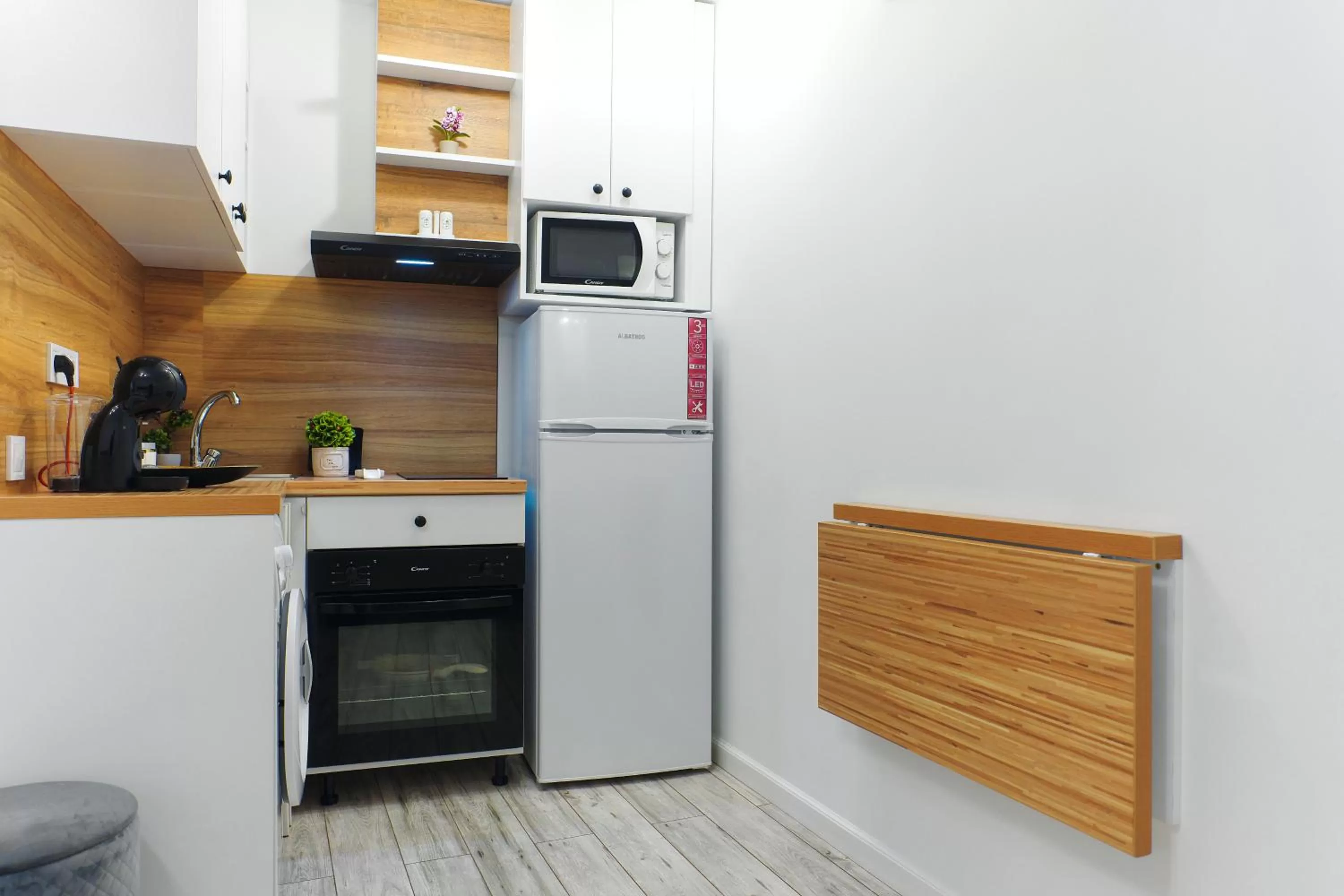 Kitchen/Kitchenette in Bella House