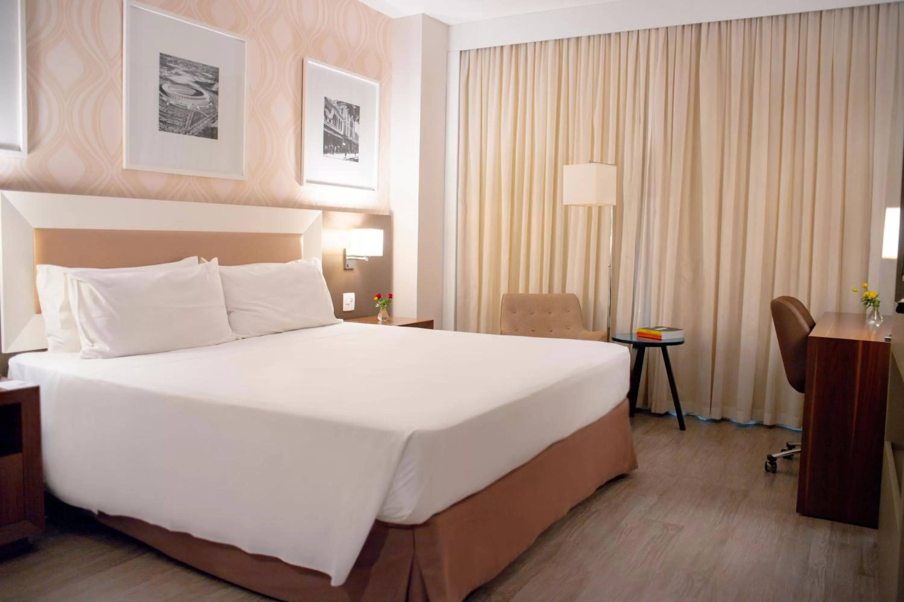 Bed in Holiday Inn Belo Horizonte Savassi by IHG