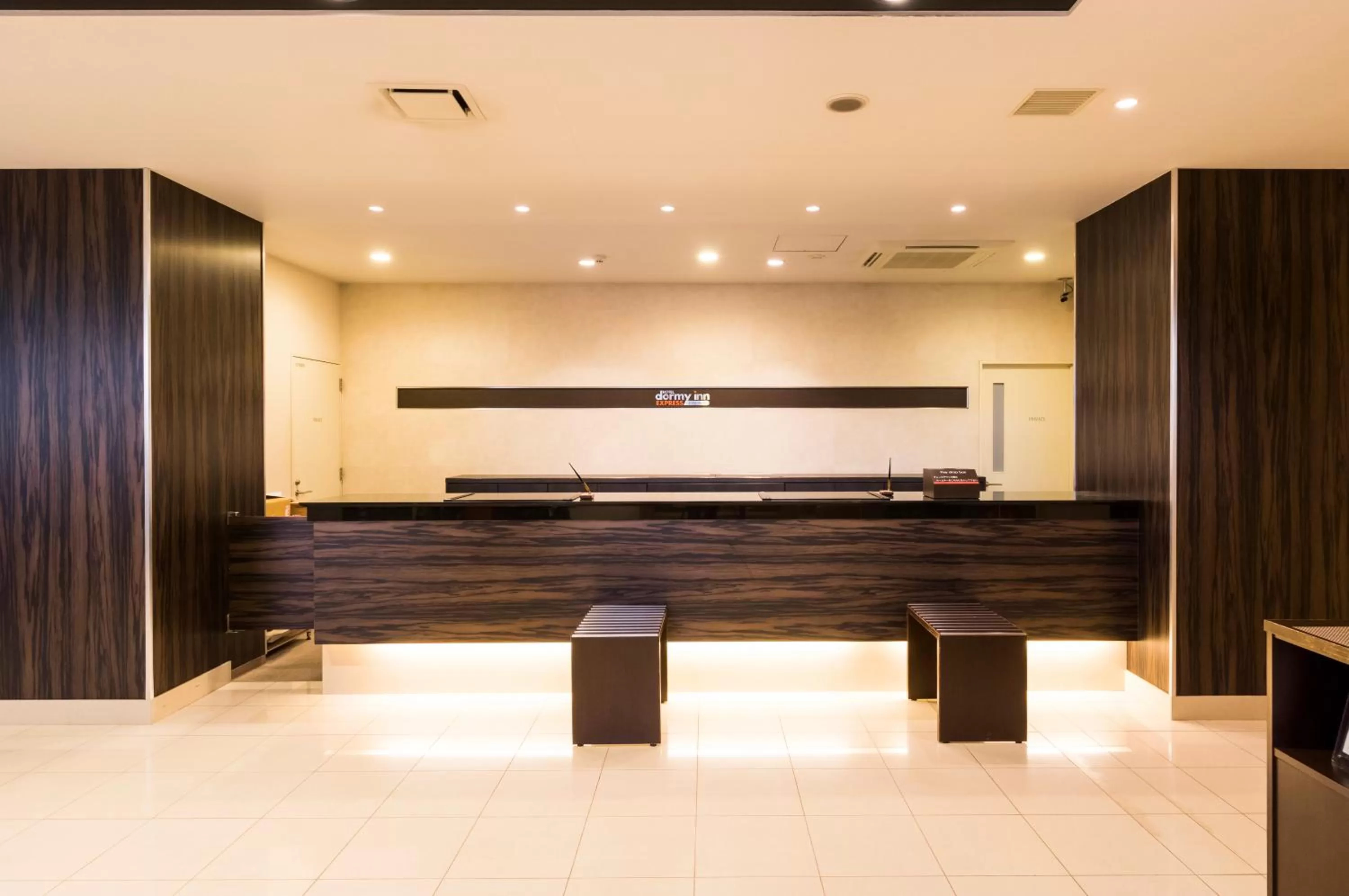 Lobby or reception in Dormy Inn Express Mikawaanjo