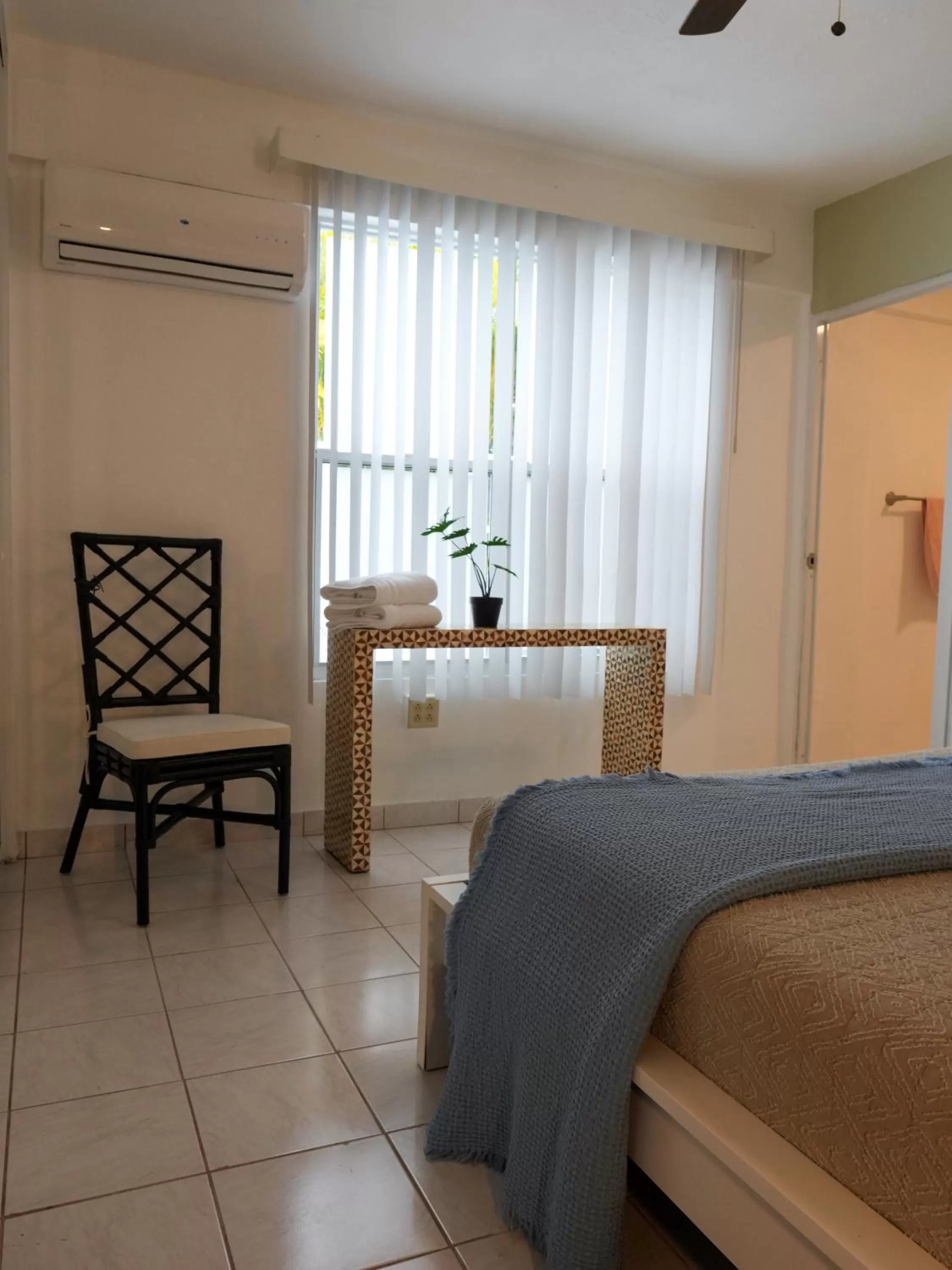 El Flamingo Beach Club