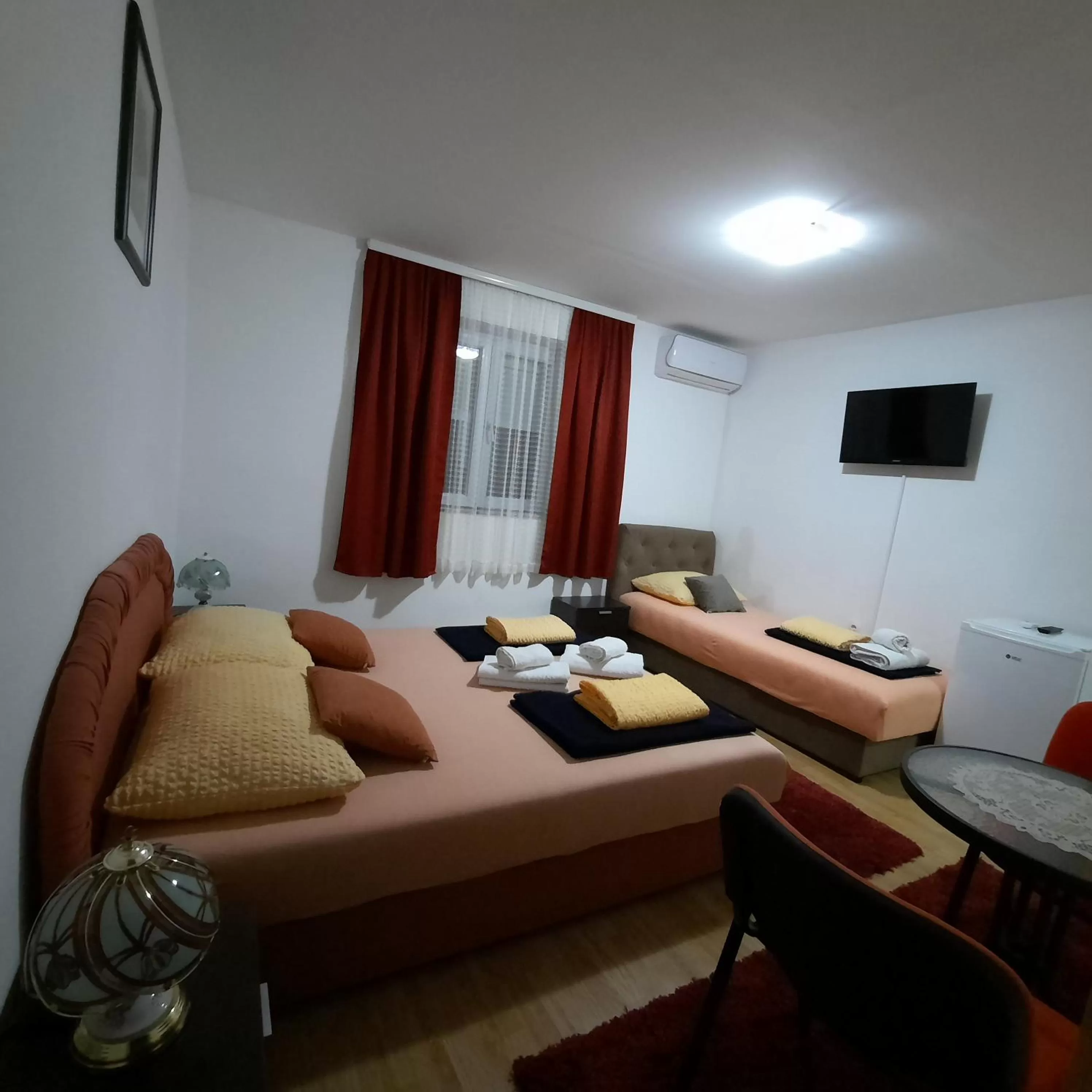 Bedroom in Guest House Nana