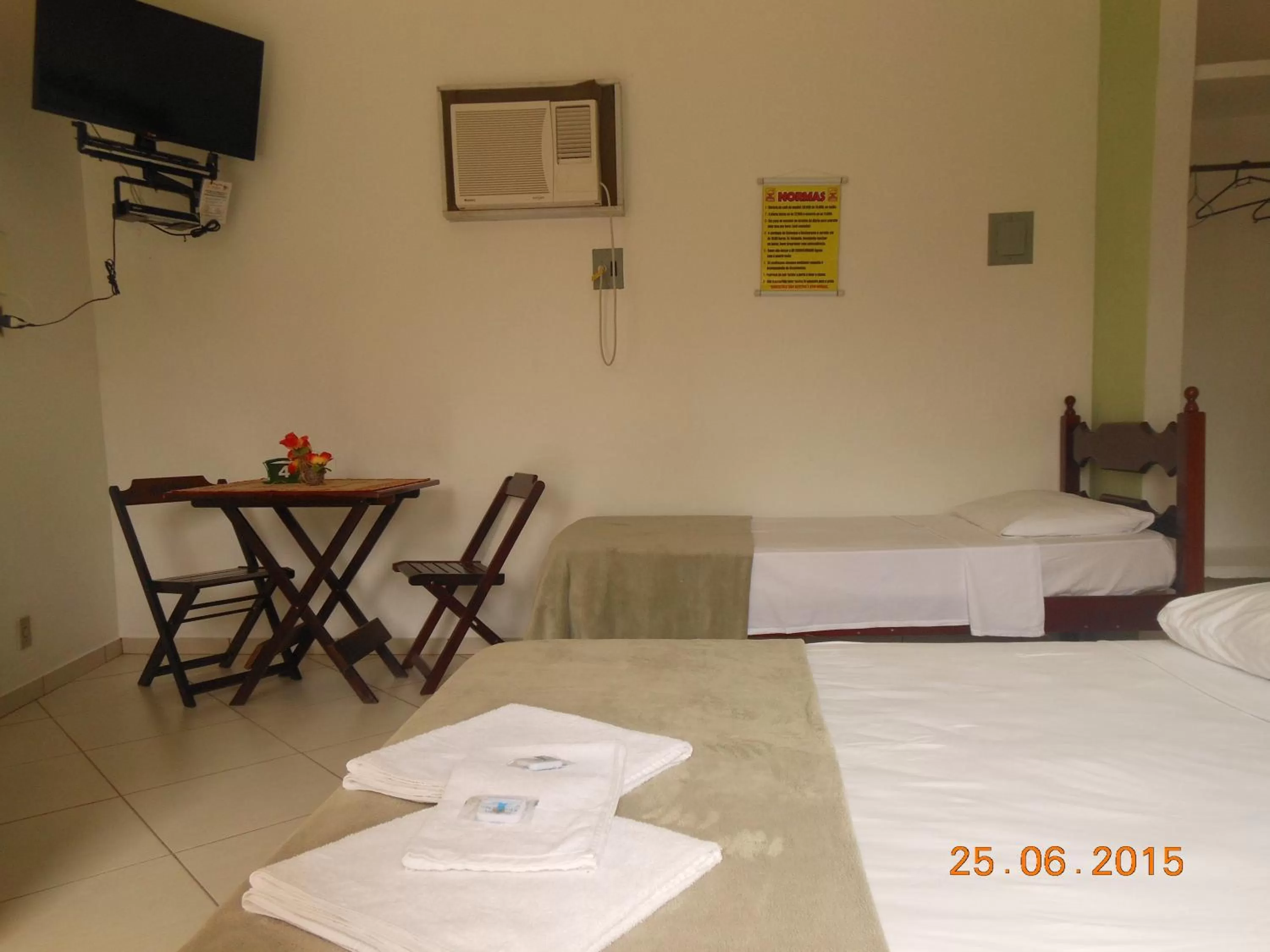 Photo of the whole room, Bed in Pousada Xodó da Praia
