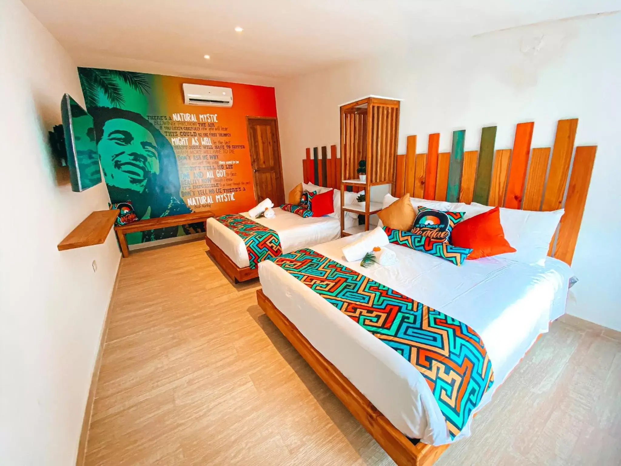 Premium Quadruple Room in In Di House of Reggae Boutique Premium Quadruple Room in In Di House of Reggae Boutique