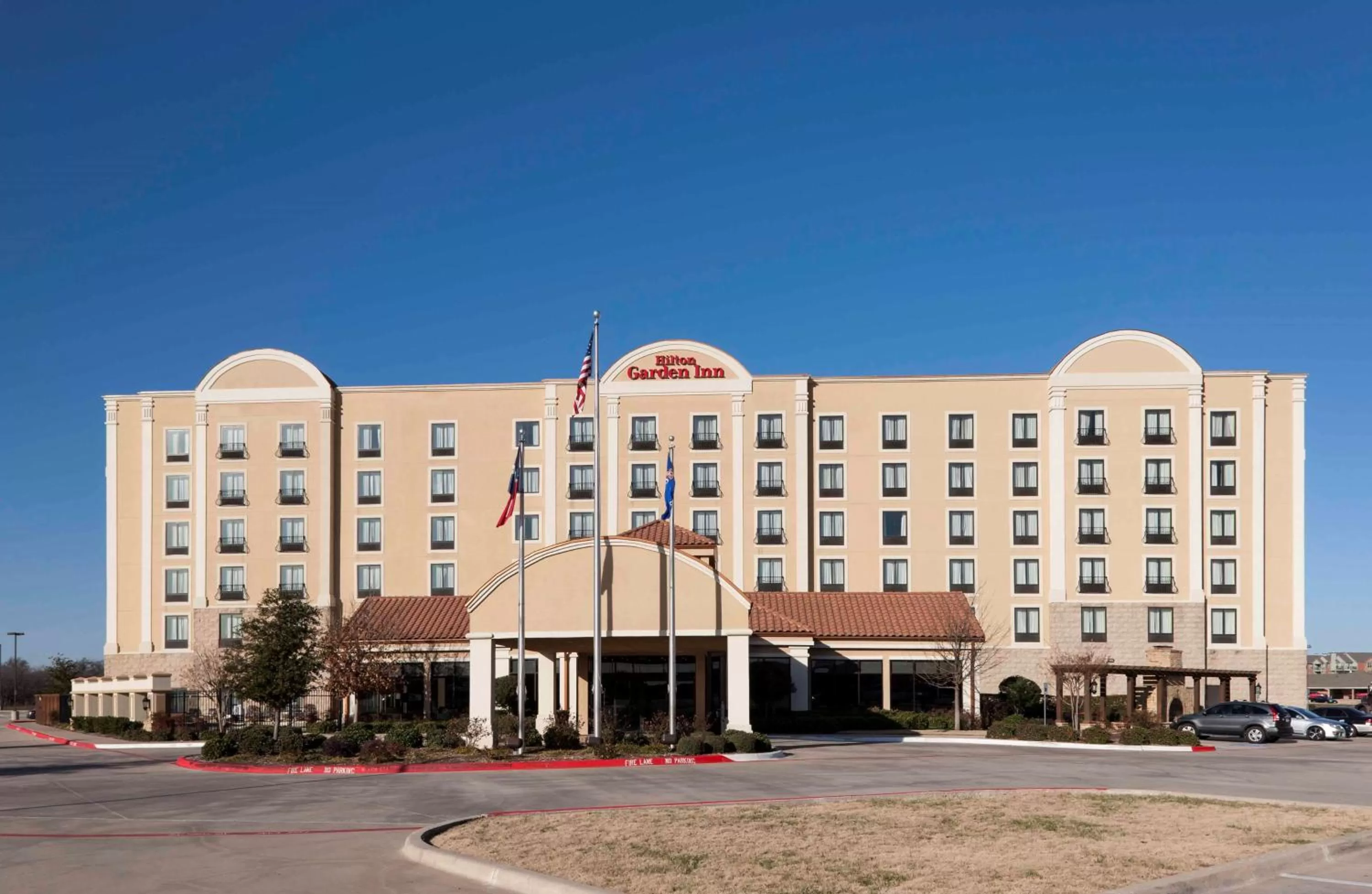 Property building in Hilton Garden Inn Dallas Lewisville