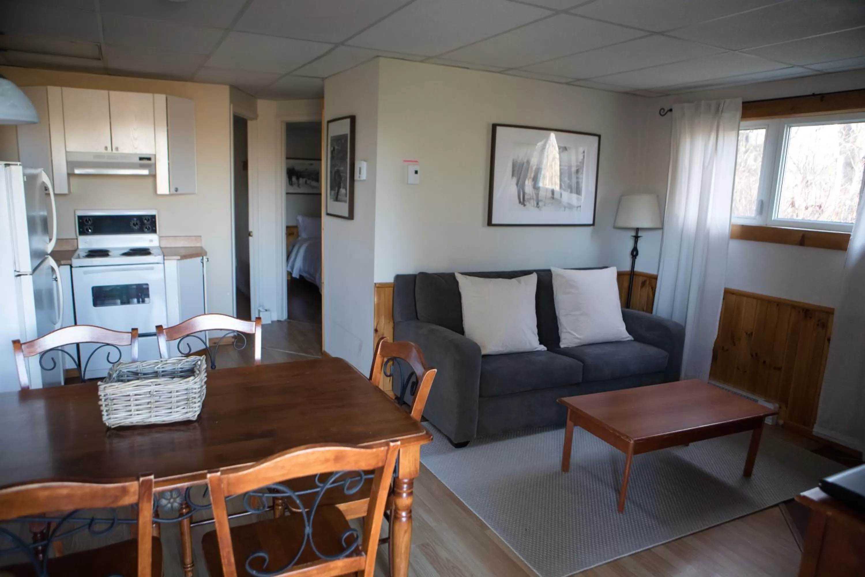 Seating Area in Le Montagnard, Auberge Hôtel & Chalets