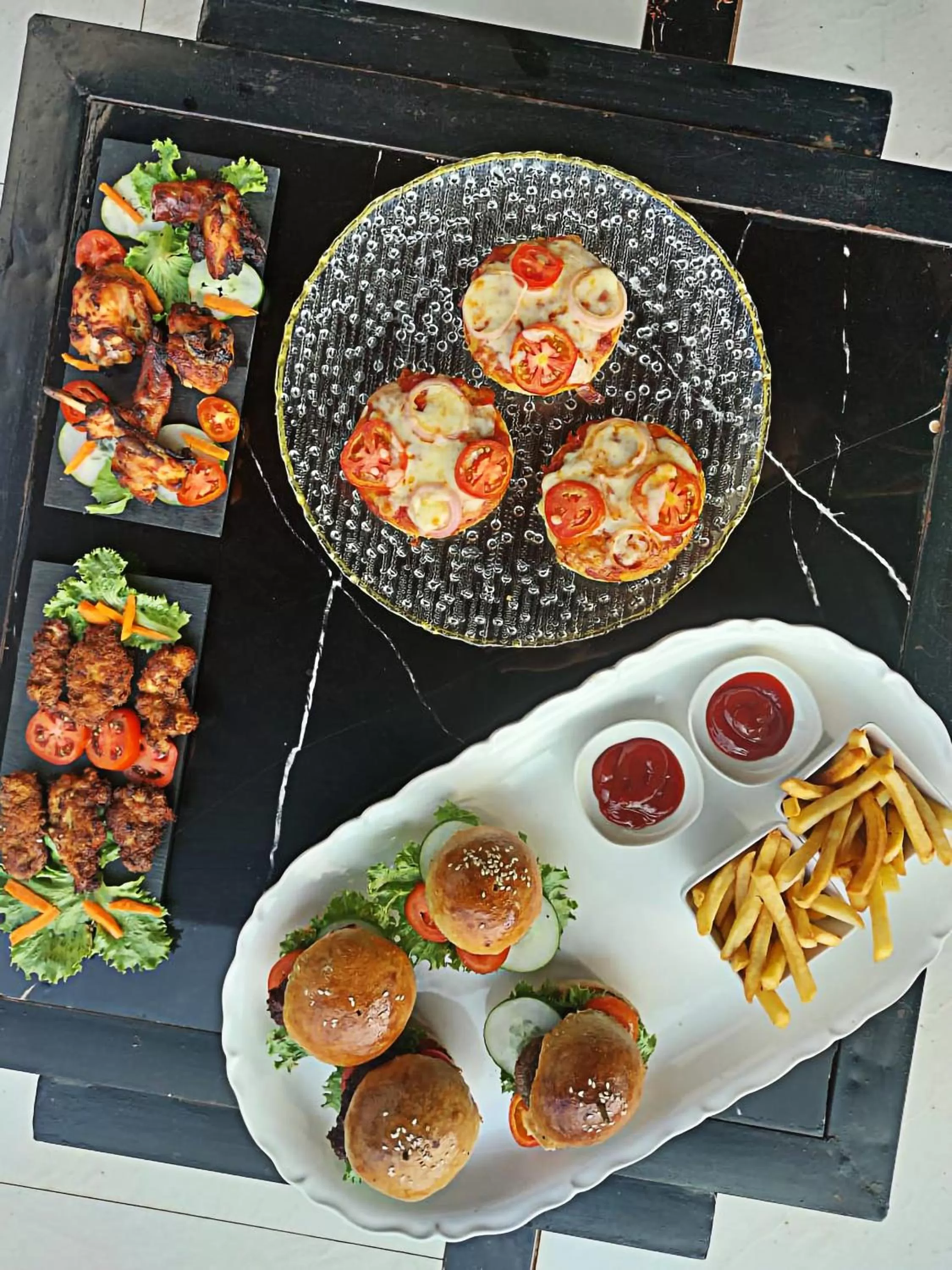 Food and drinks in MUSE Boutique Hotel