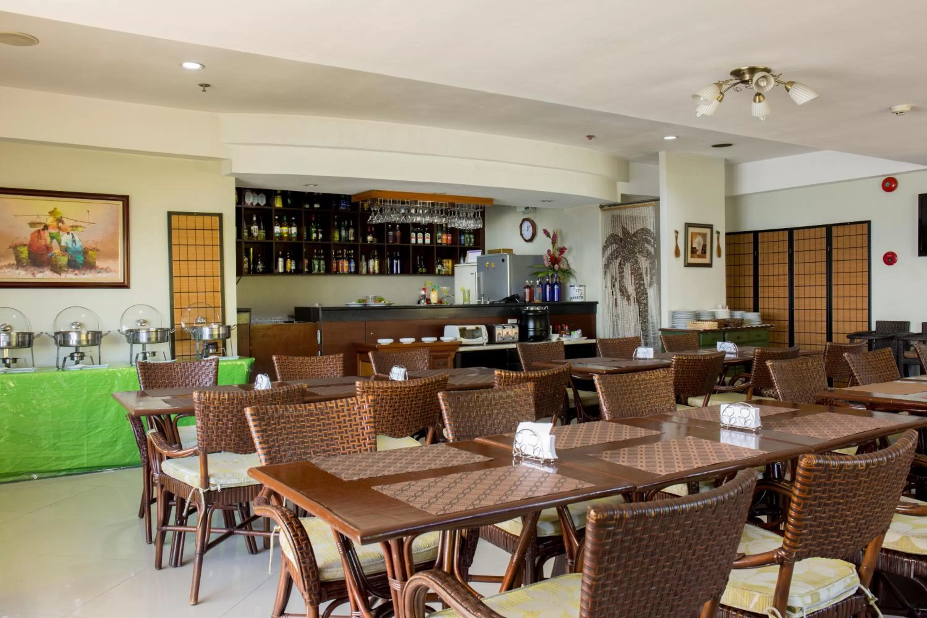 Restaurant/places to eat in Palmbeach Resort Mactan Cebu powered by Cocotel