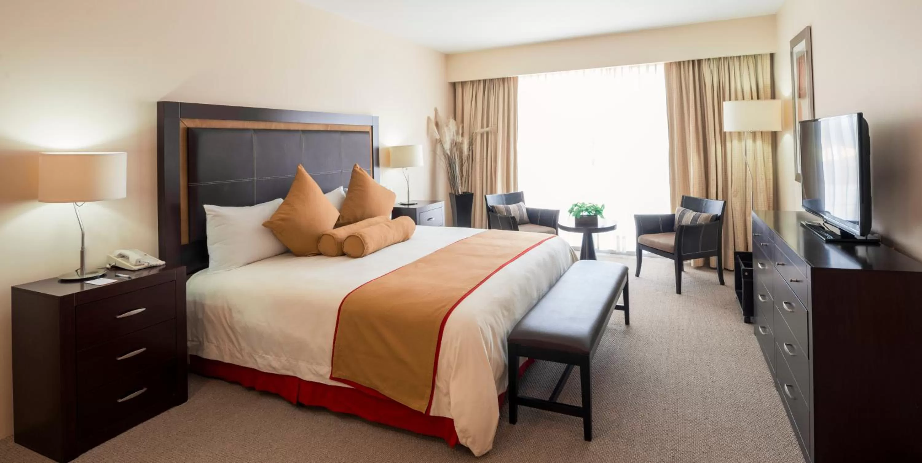 Photo of the whole room, Bed in Real Inn Torreon