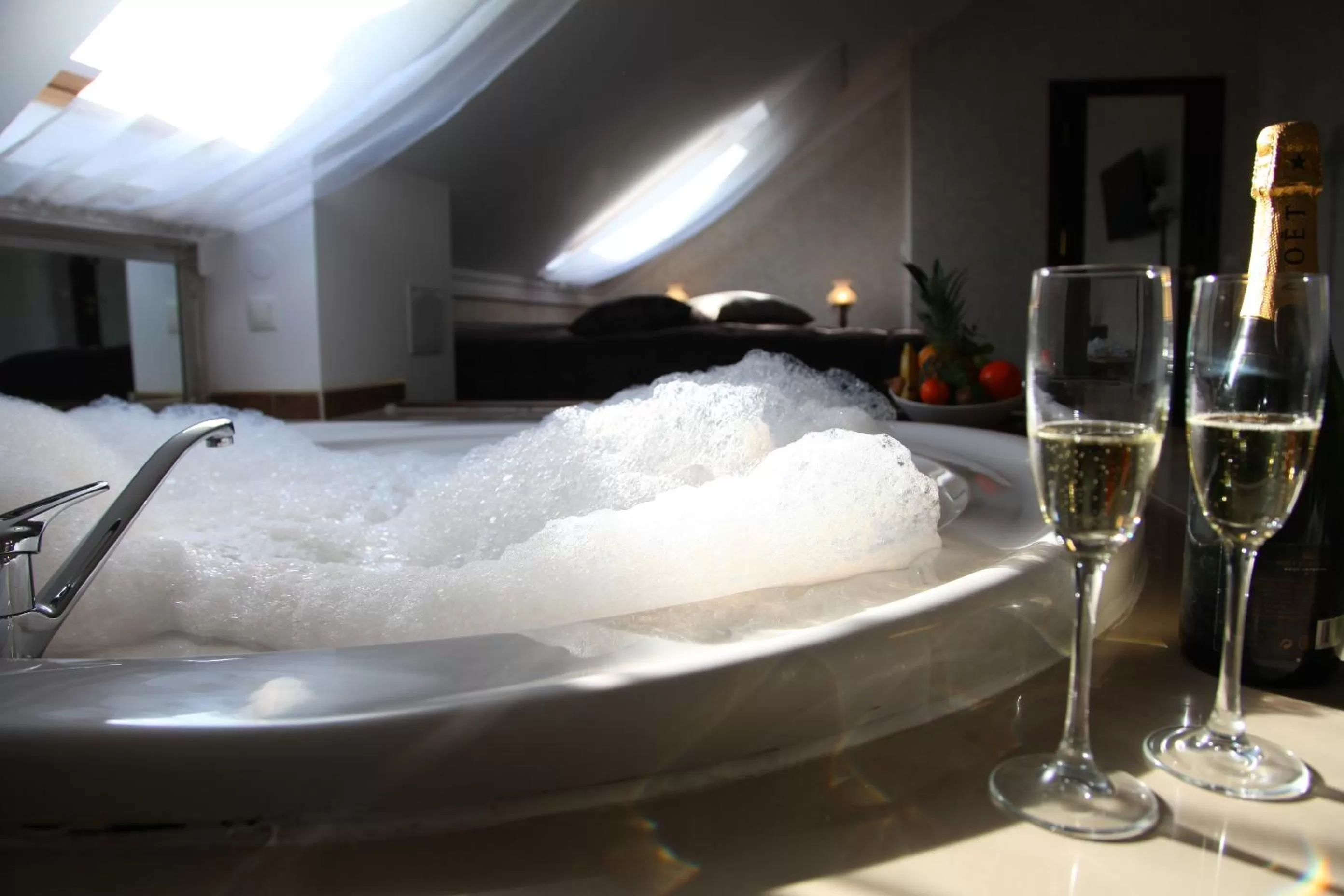 Hot Tub in Strimon Garden Medical SPA Hotel