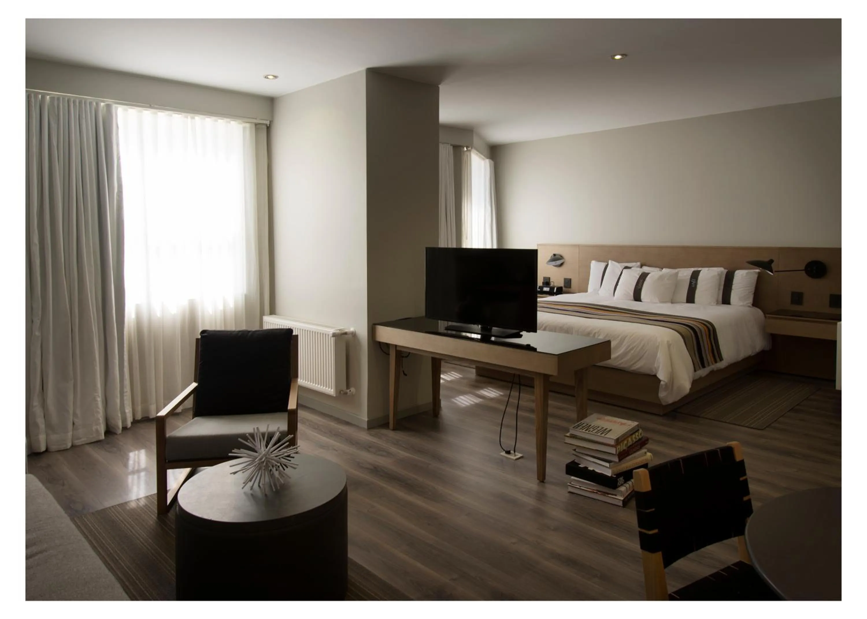 Day, Bed in Casa Grande Suites