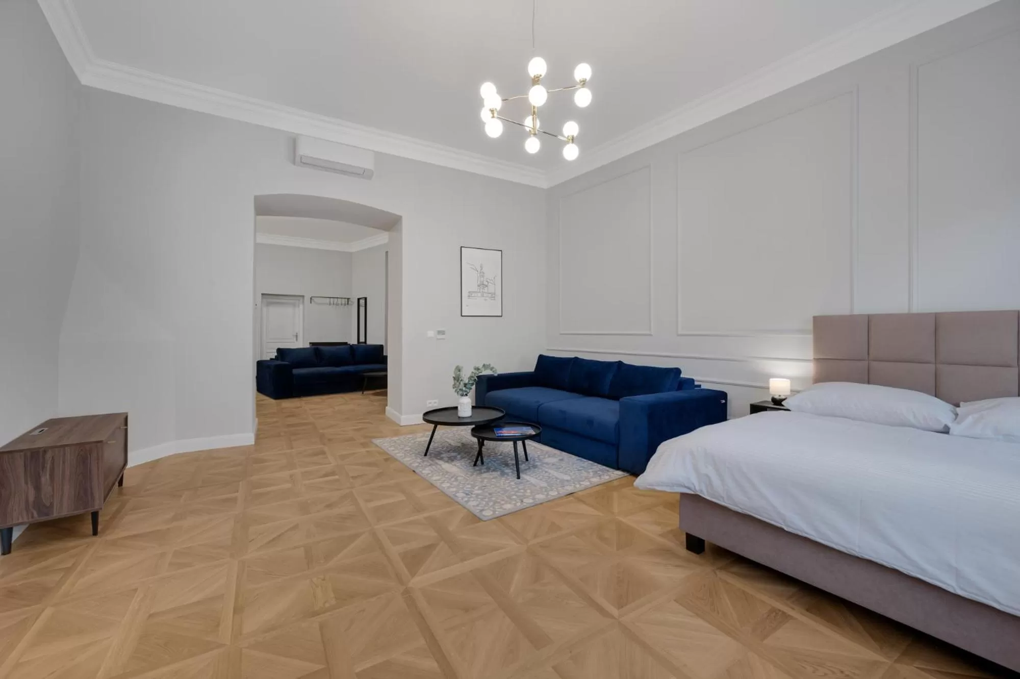 Bed in Palace Apartments