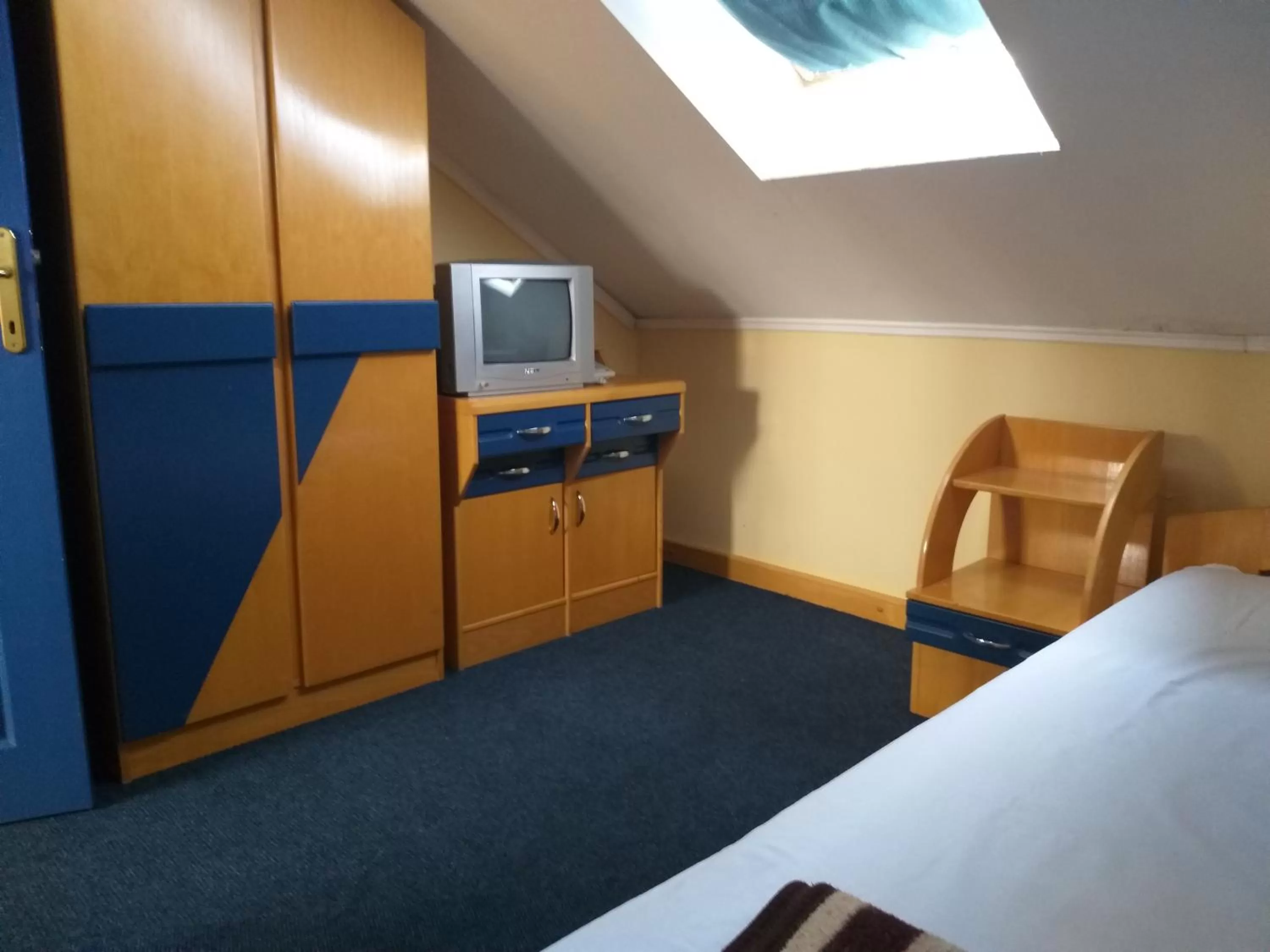 TV and multimedia, TV/Entertainment Center in Garni Hotel Lupus