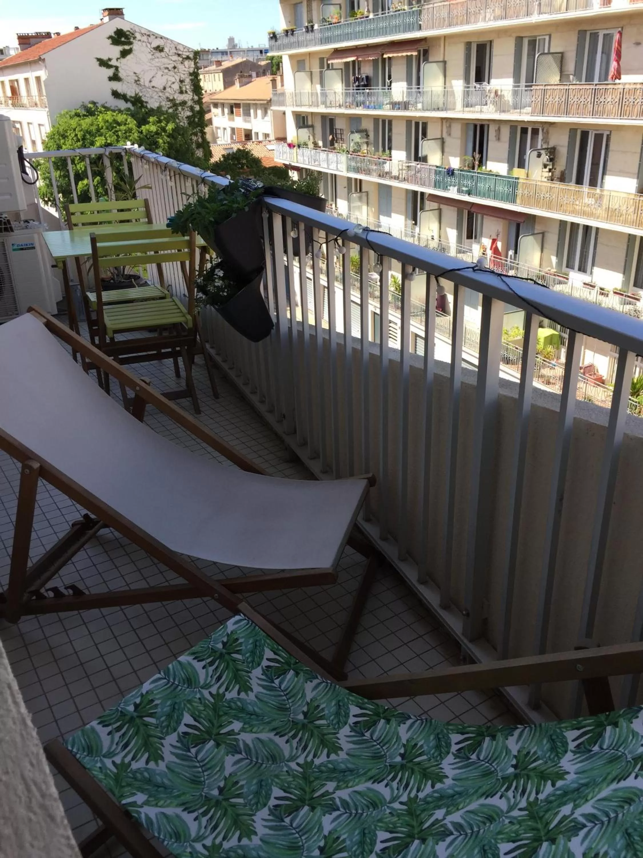 Patio in 1 Chambre, 1 P'tit dèj', 1 Sourire