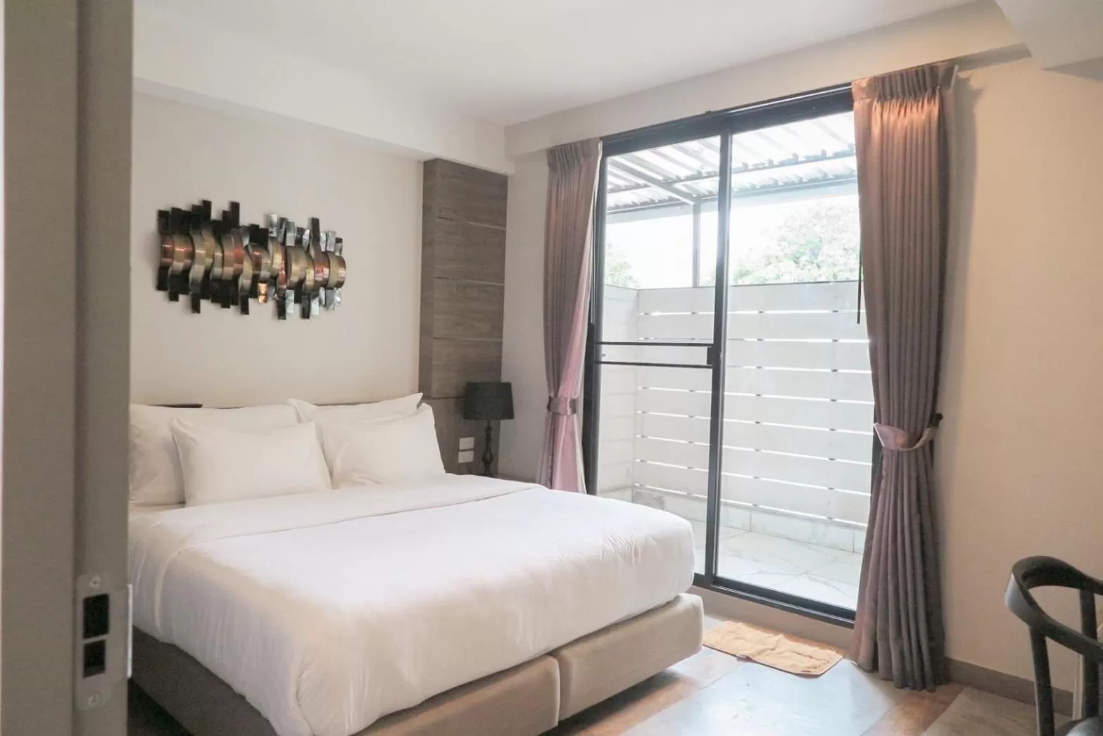 Bedroom, Bed in V20 Boutique Jacuzzi Hotel