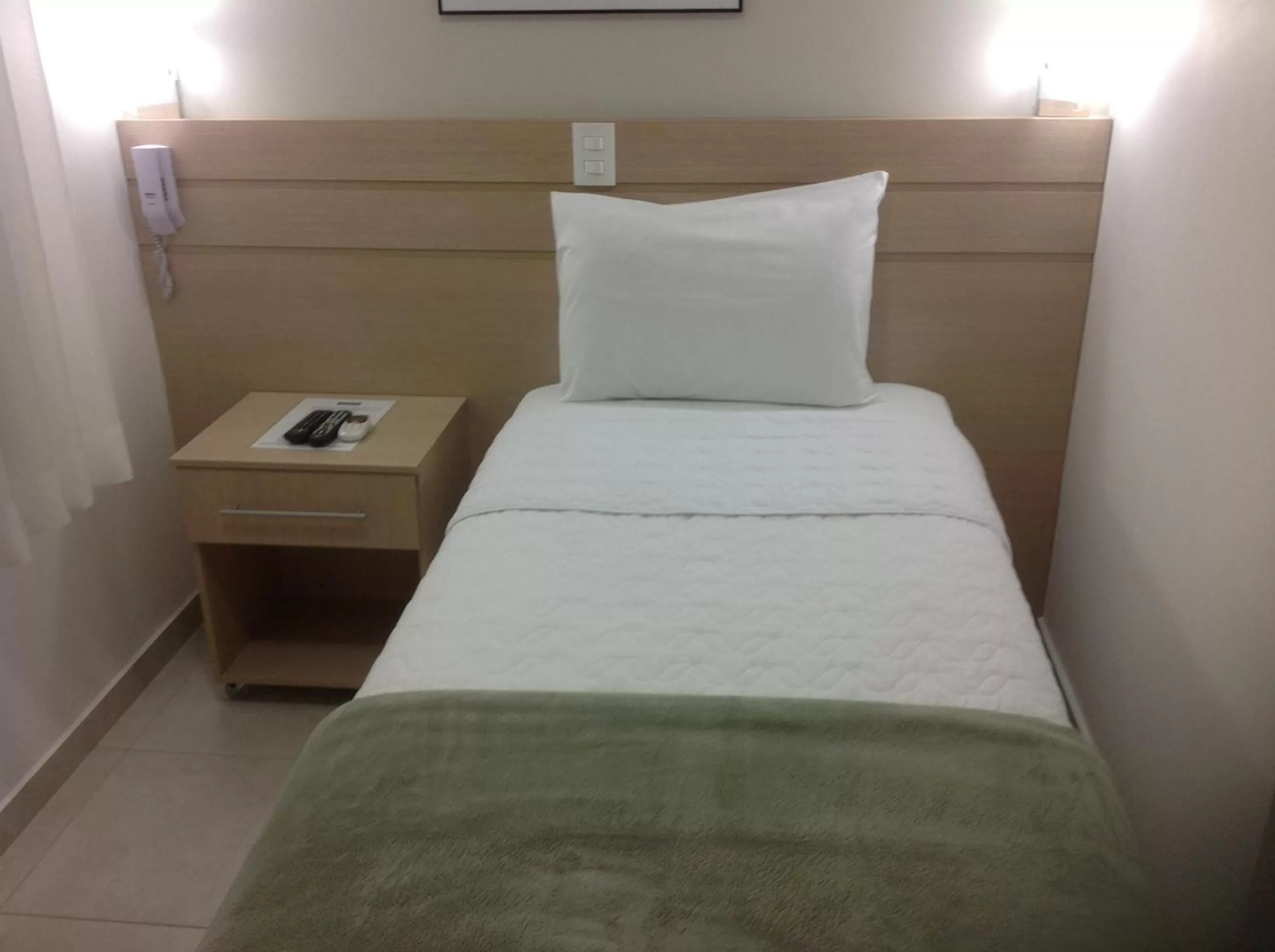 Bed in Upper Hotel