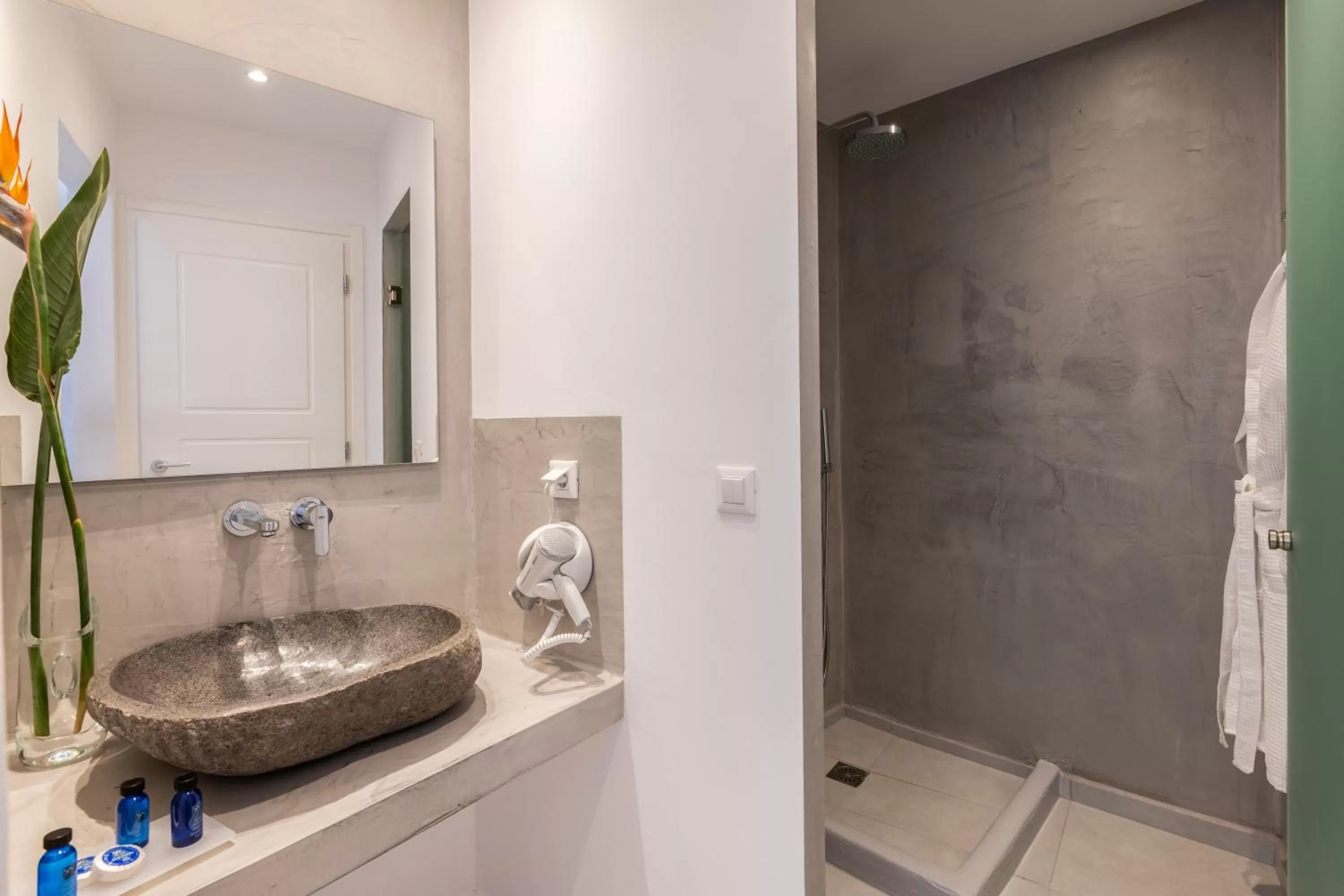 Sunset Paraportiani Rooms