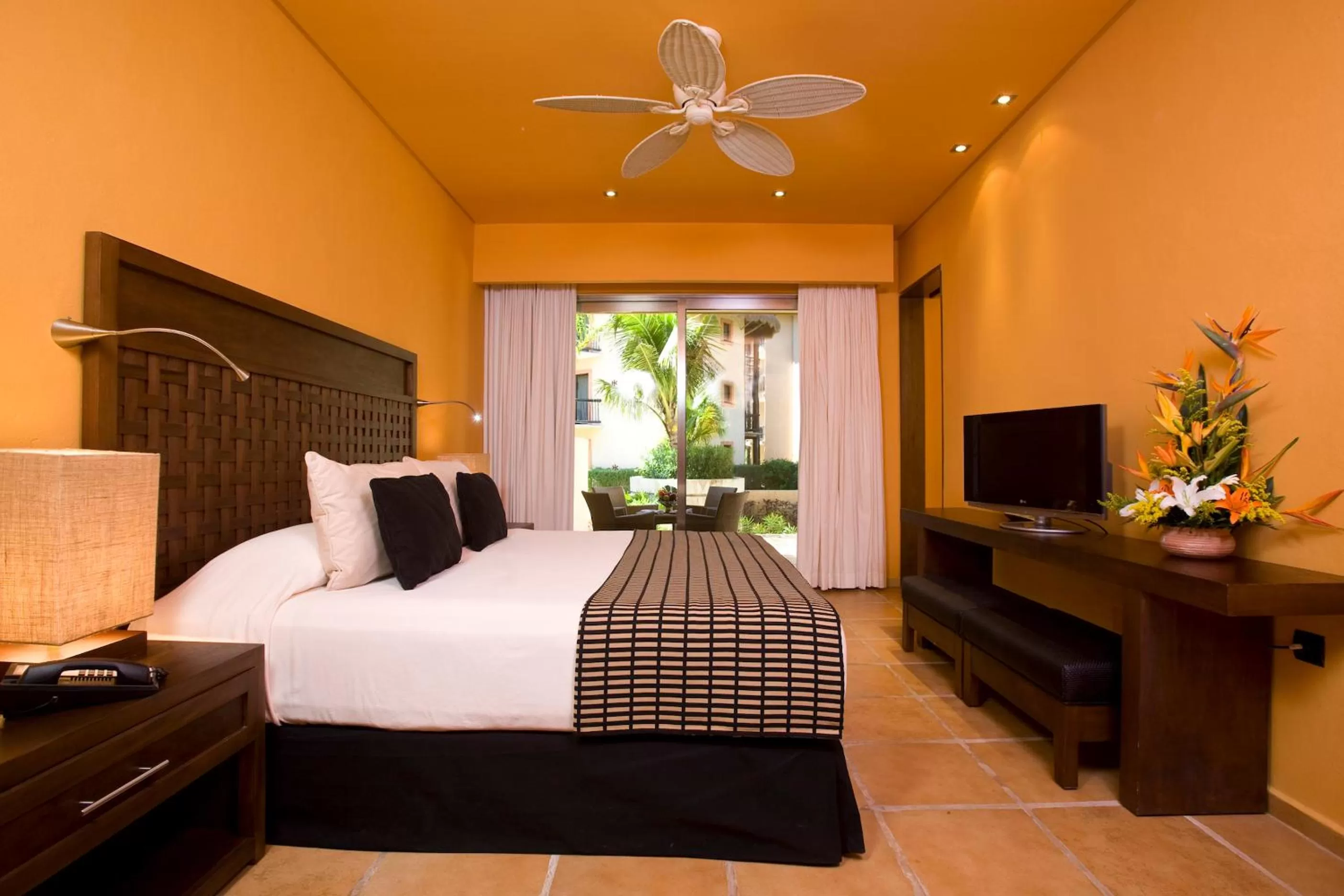 Privileged Suite - single occupancy in Catalonia Riviera Maya Resort & Spa- All Inclusive
