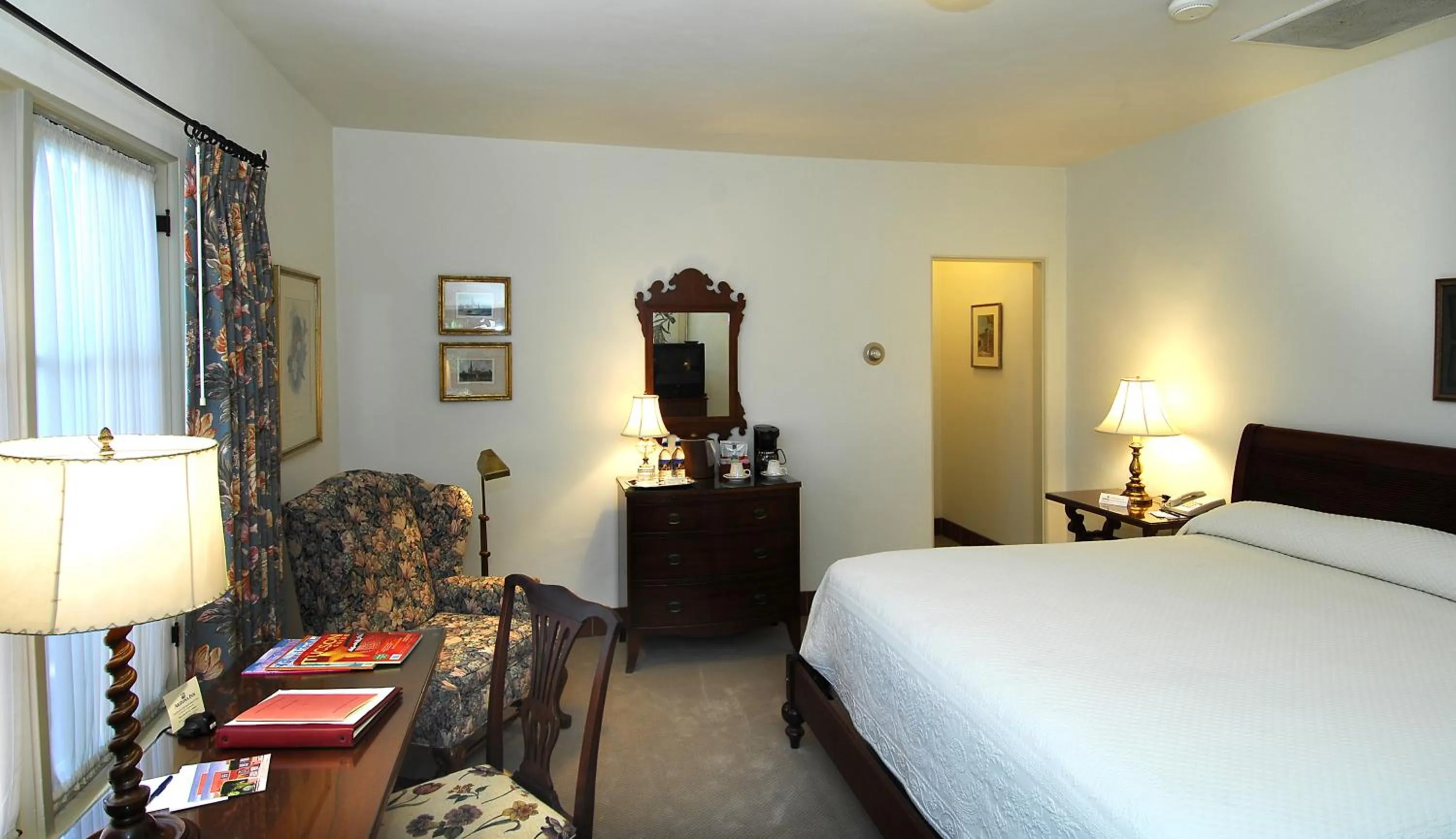 Bedroom, Bed in Arizona Inn