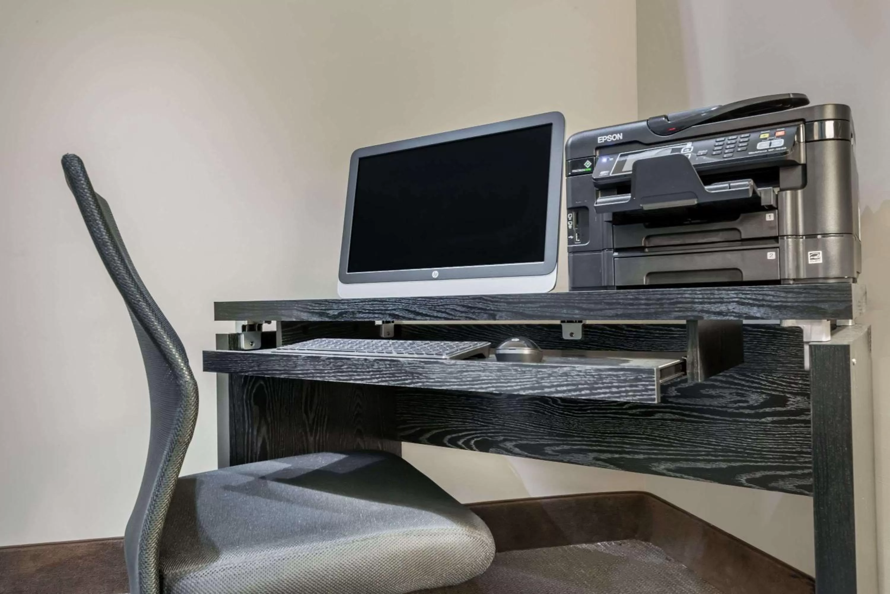 On site in Super 8 by Wyndham Jasper