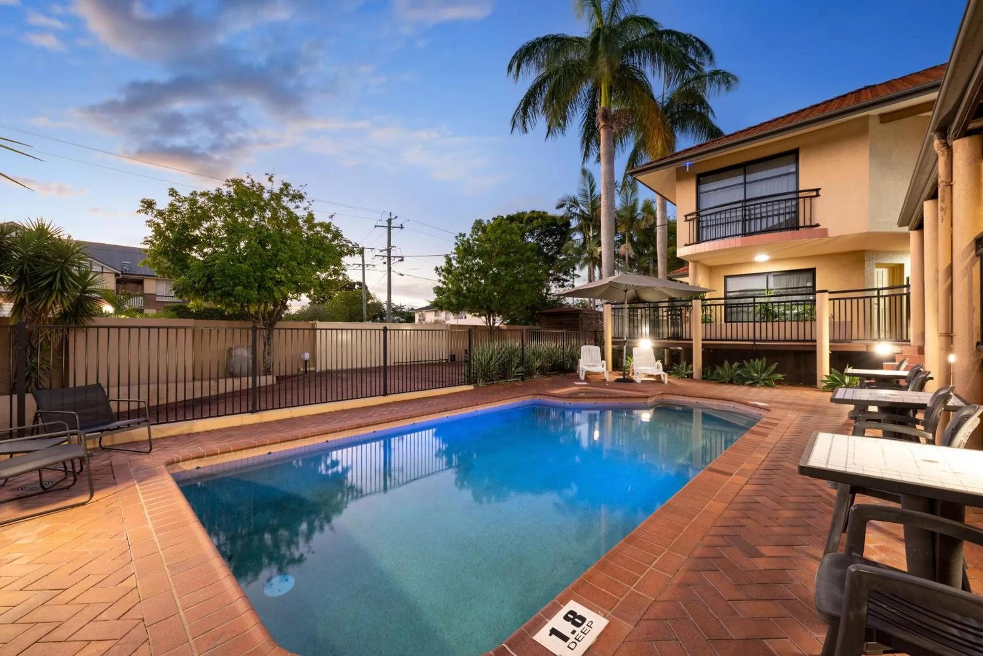 Pegasus Motor Inn and Serviced Apartments