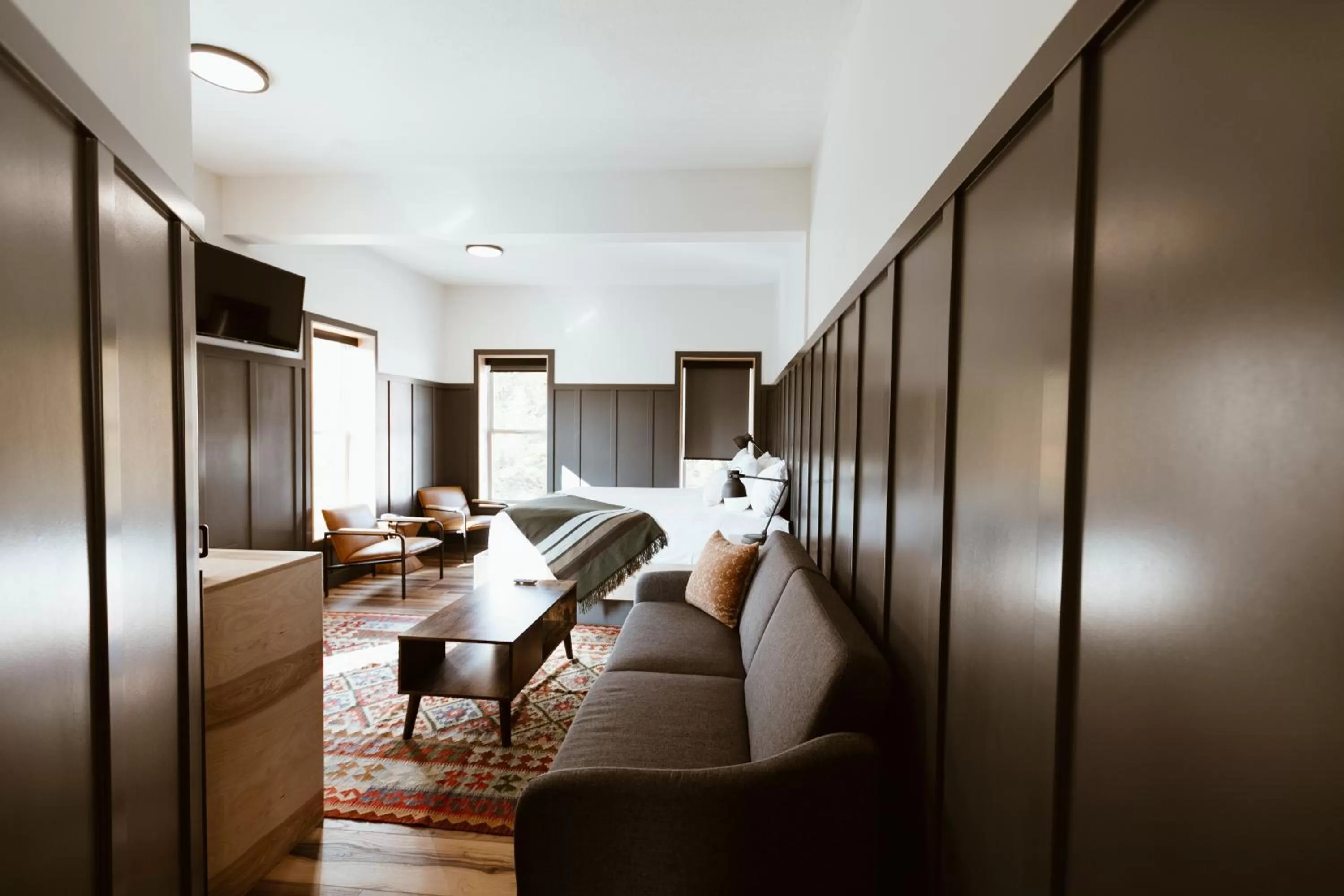 The Flying Steamshovel Inn