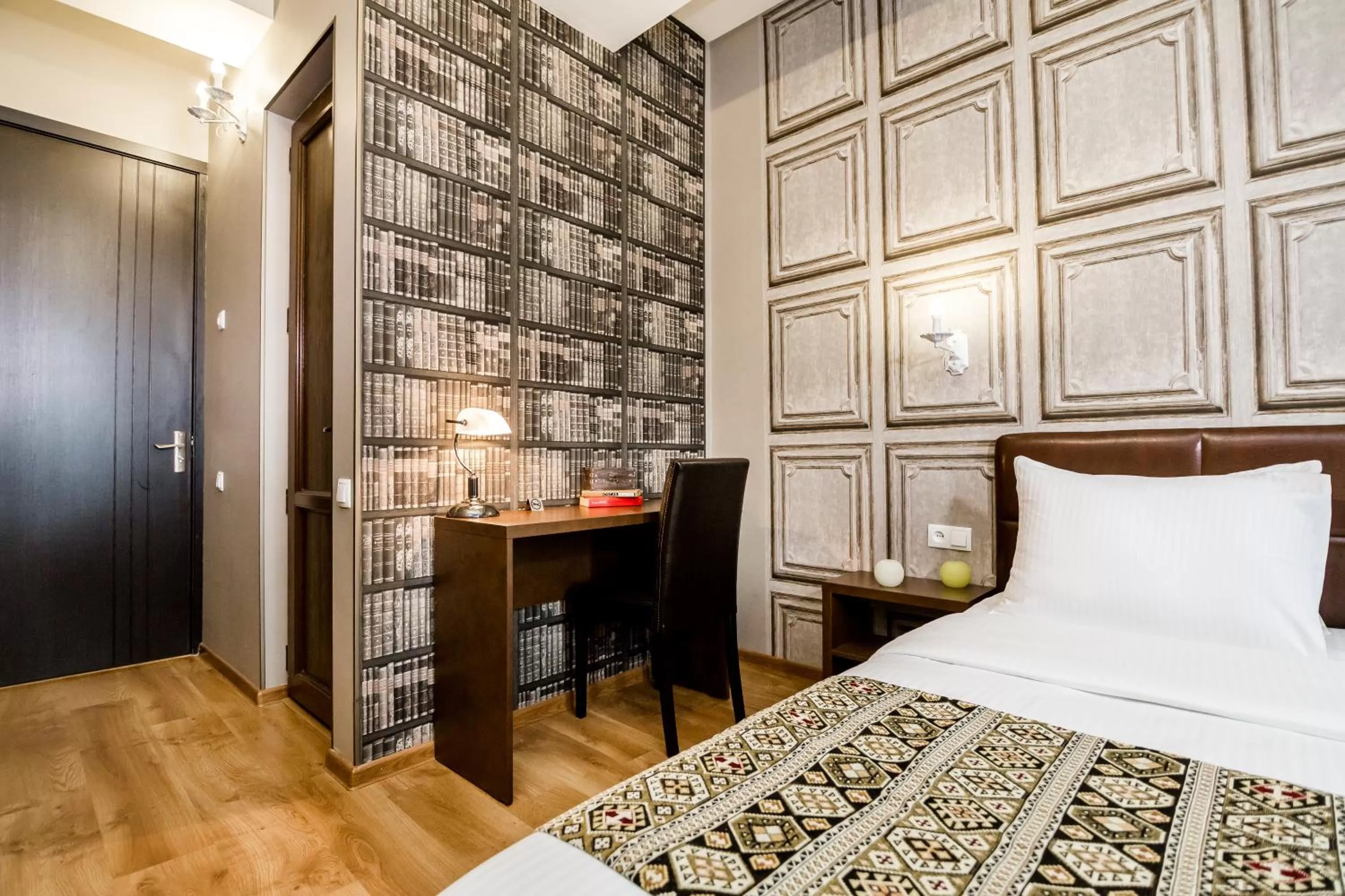 Photo of the whole room, Bed in Hotel Diamond