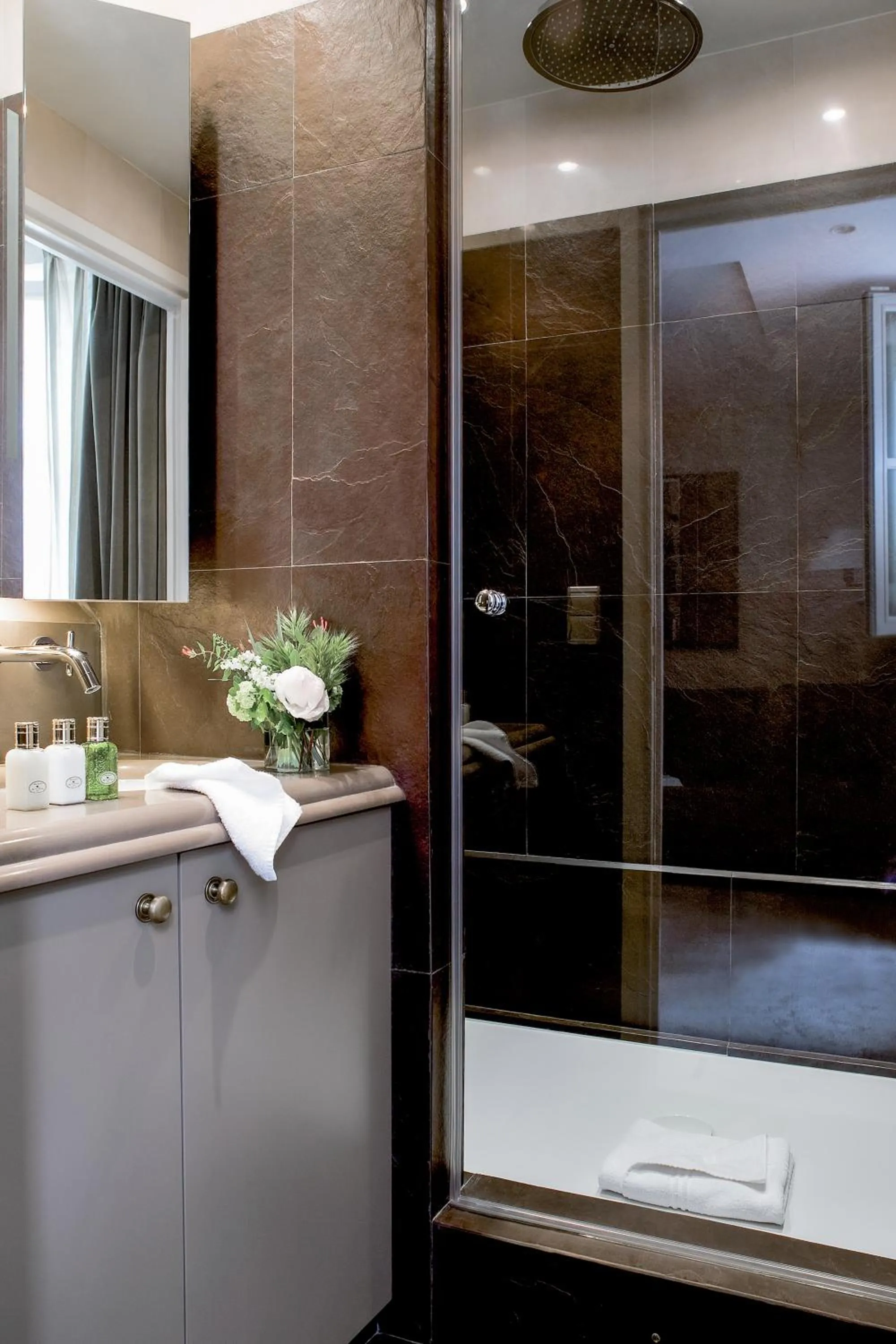 Bathroom in Esprit Saint Germain