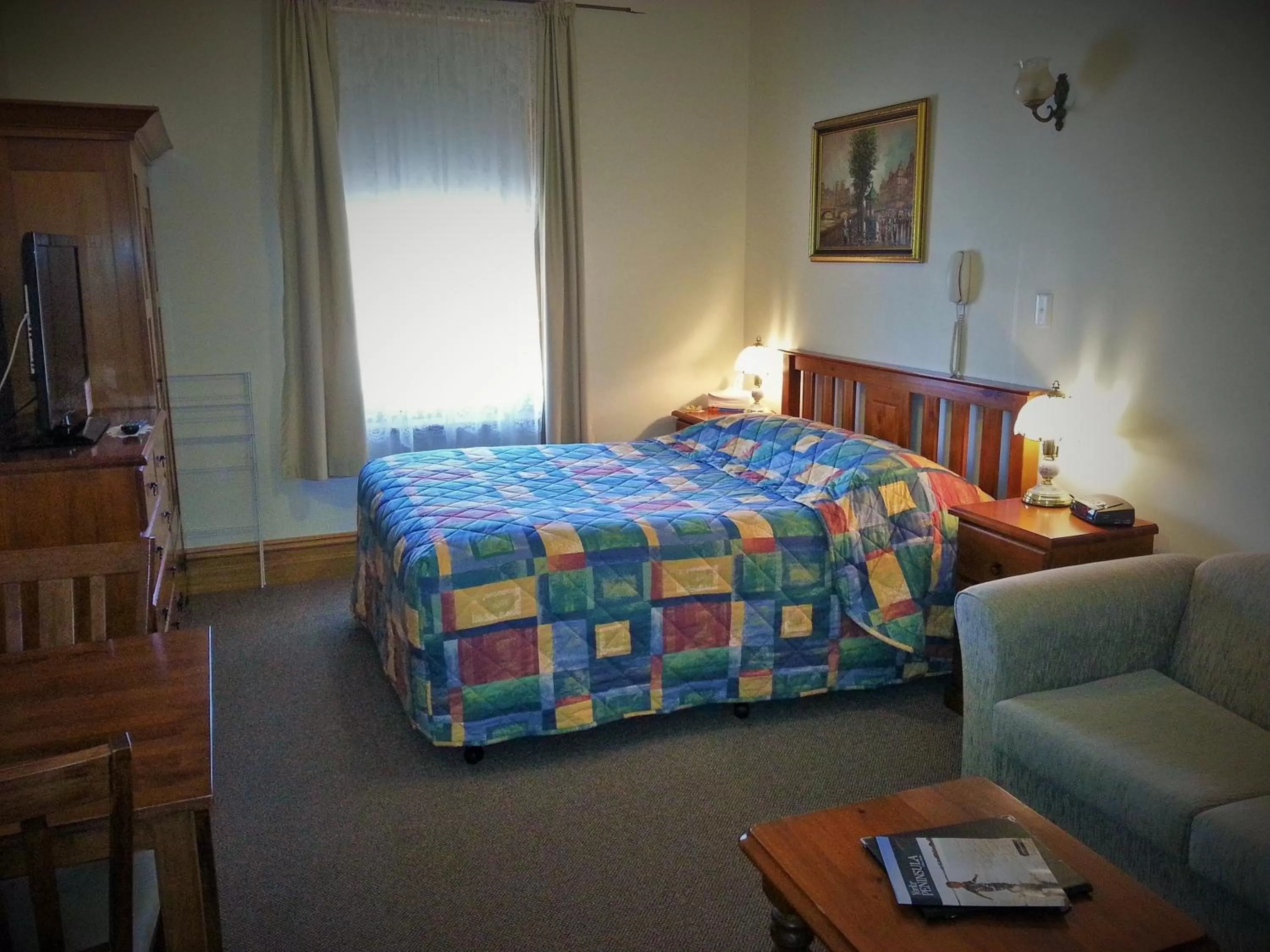 Photo of the whole room, Bed in Sonbern Lodge Motel