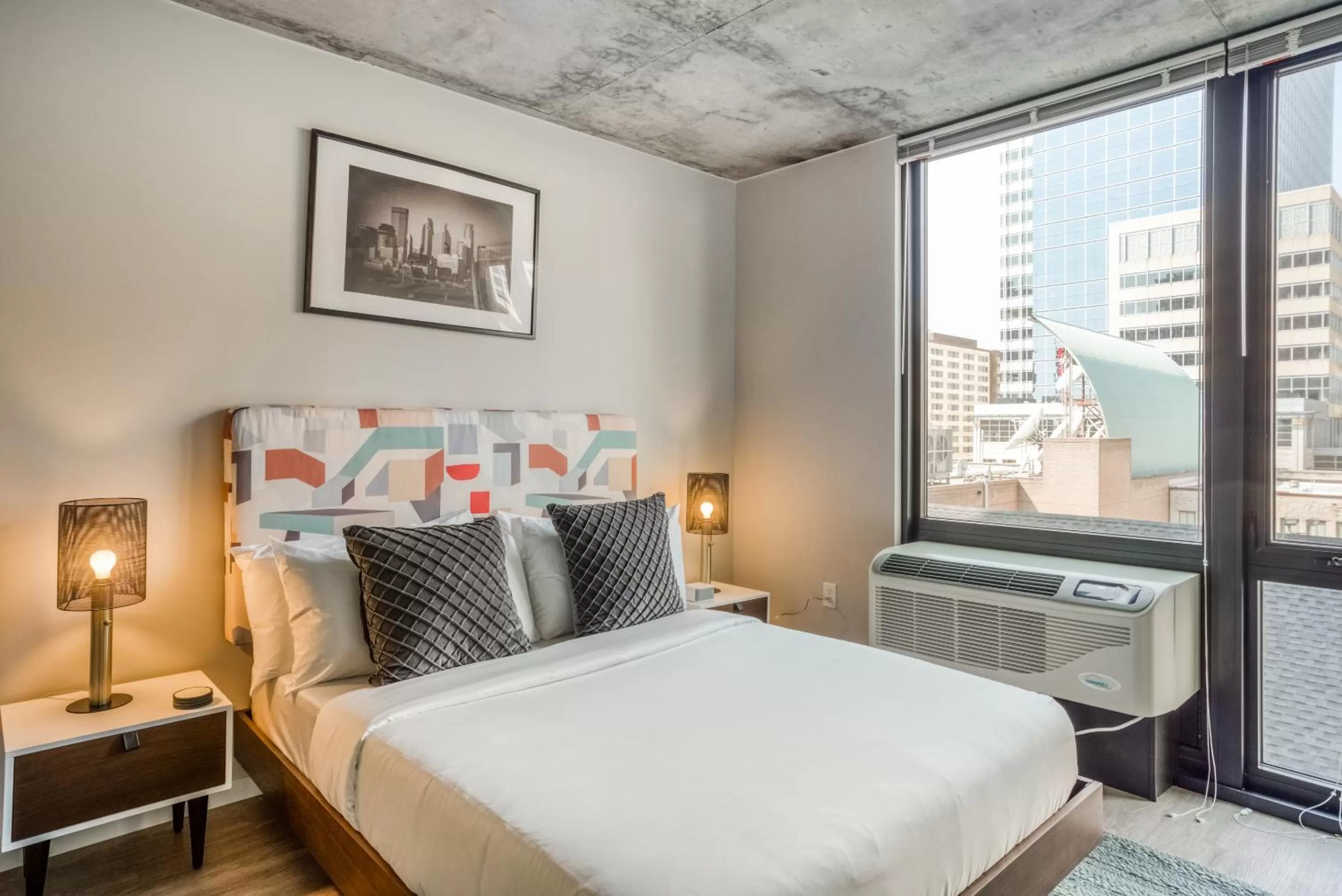 Bed in Mint House Minneapolis - Downtown West