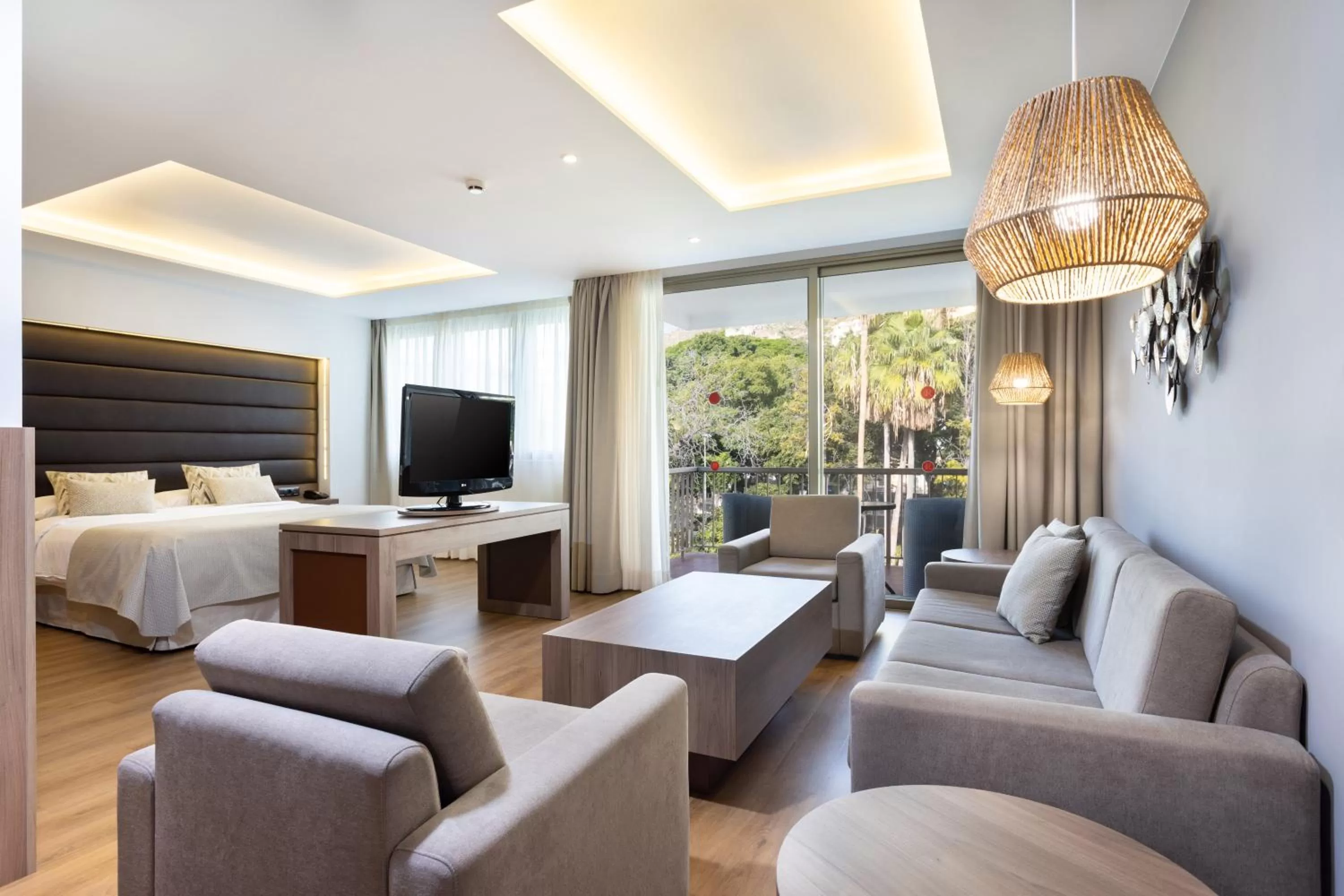 Photo of the whole room, Bed in Hotel Colon Rambla