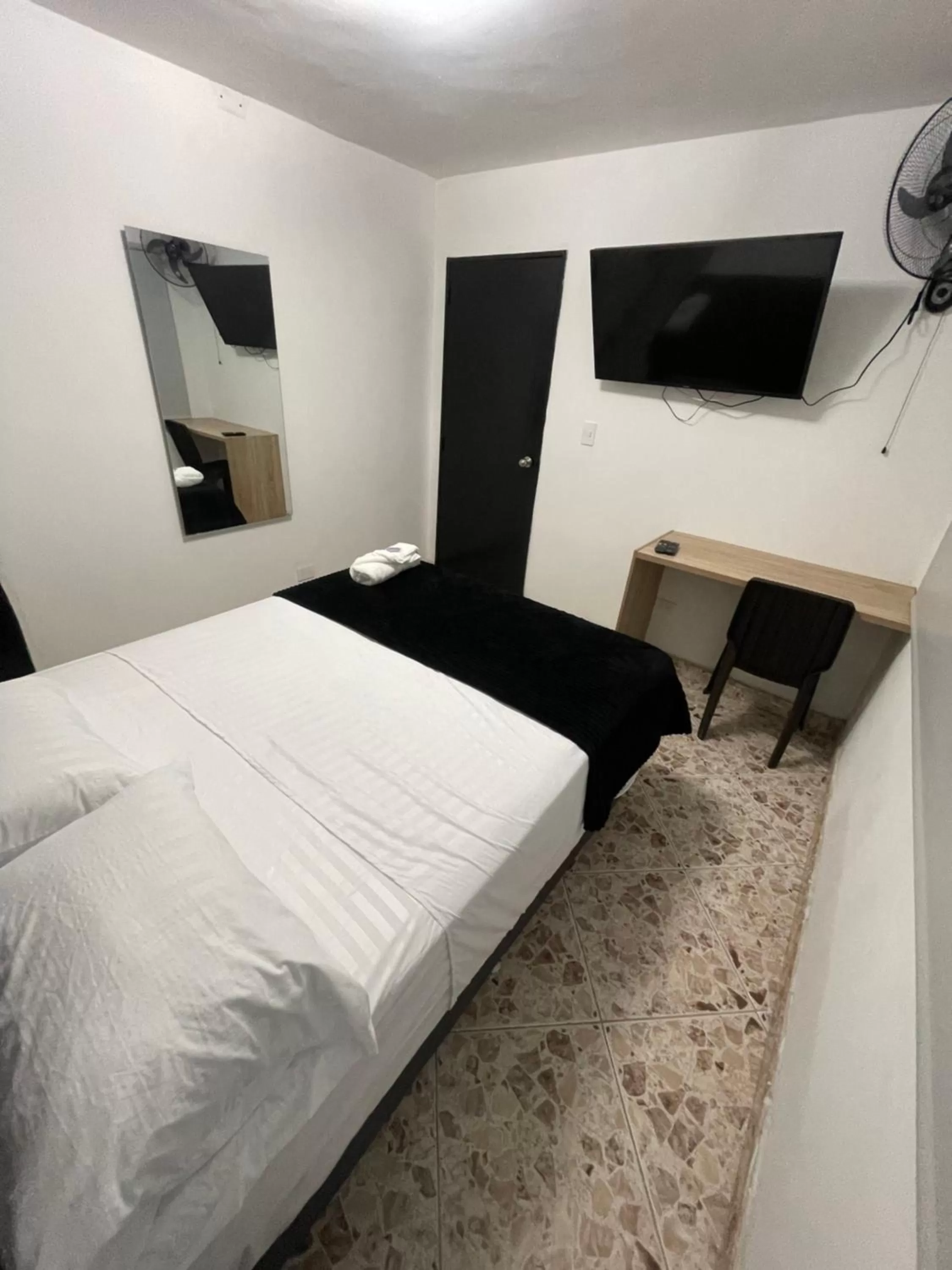 Bed in Hotel De León Estadio