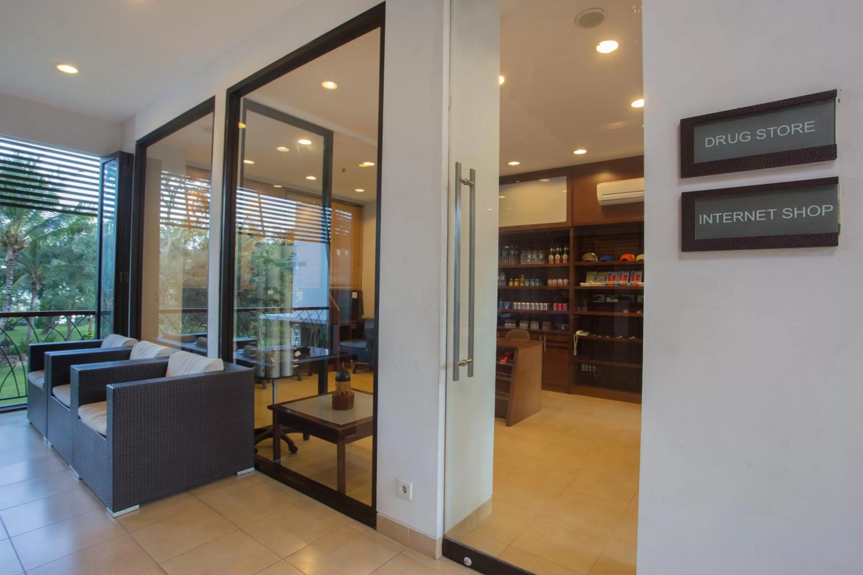 On-site shops in Bintang Flores Hotel