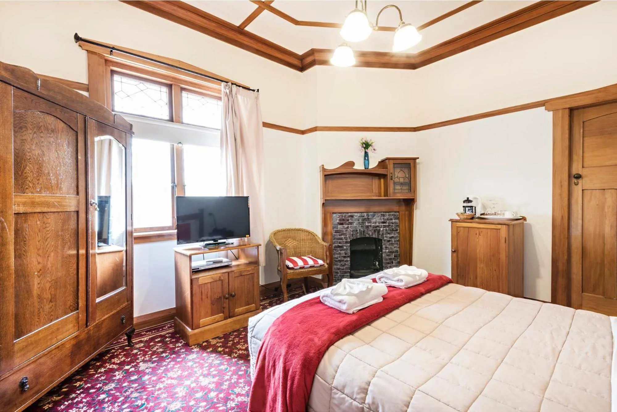 TV and multimedia, Bed in Halswell Lodge