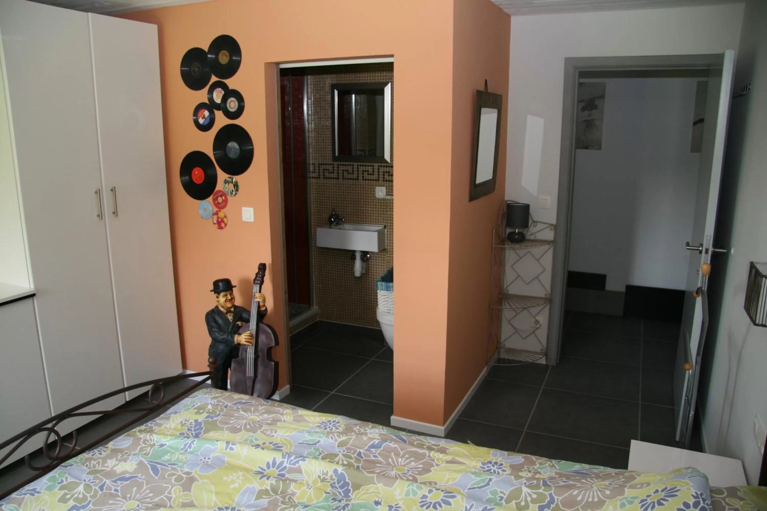 Photo of the whole room, Bed in B&B Aalsters genot