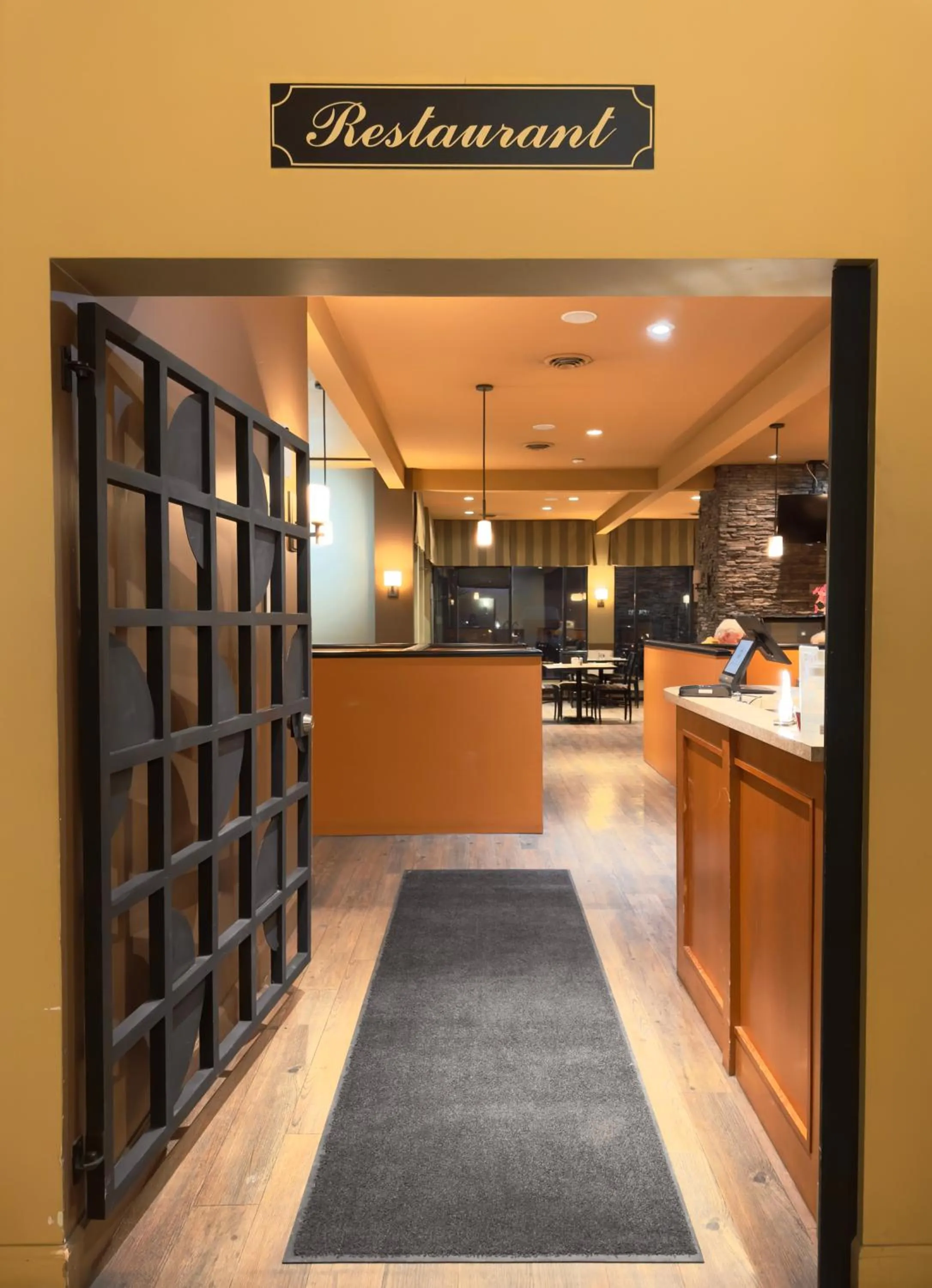 Restaurant/places to eat in Divya Sutra Plaza and Conference Centre, Vernon, BC