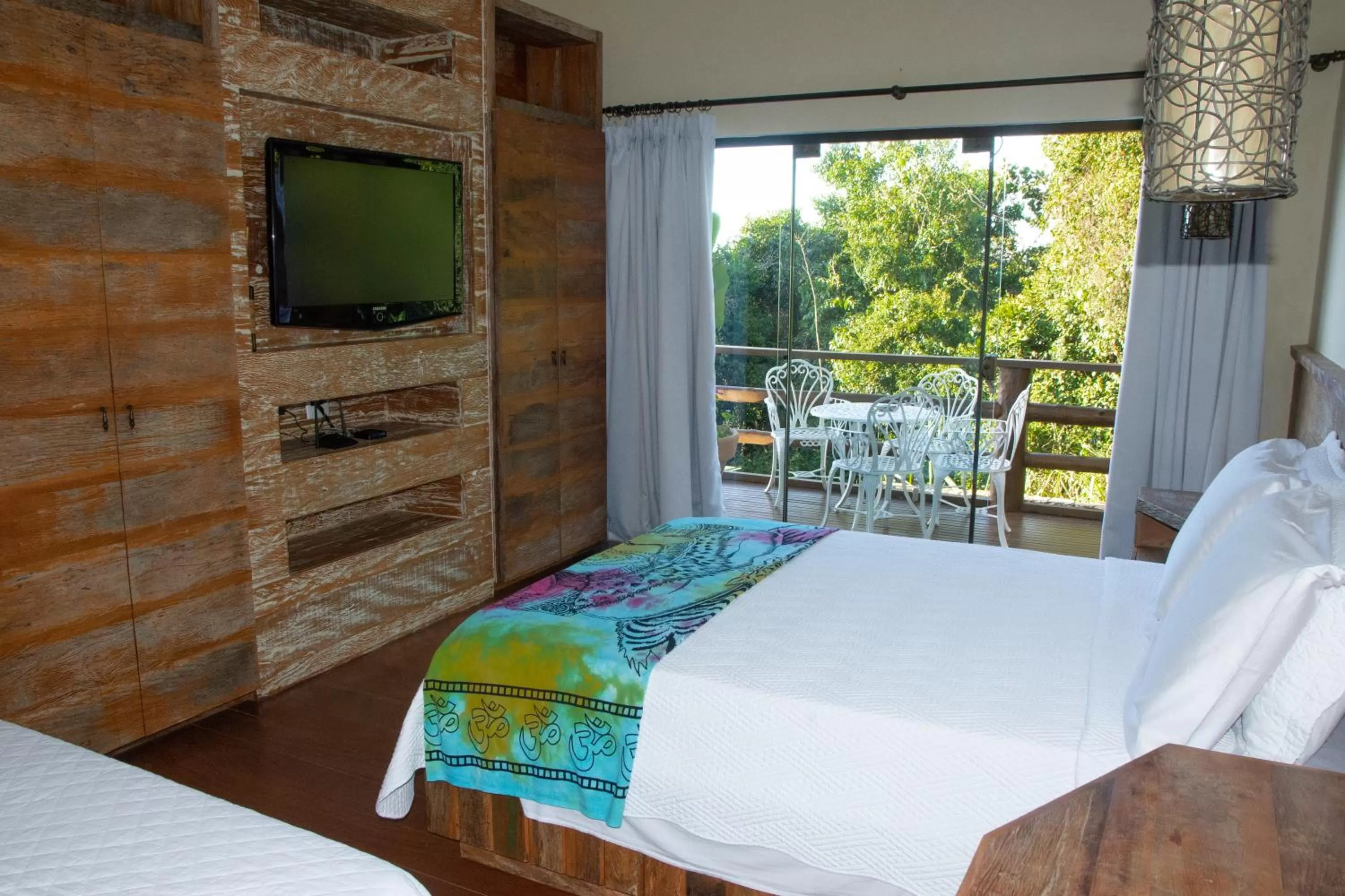 Deluxe Suite with Sea View in La Belle Maison Brigitte Bardot