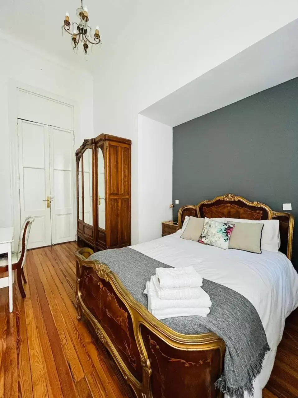 Double Room with Garden View in Hotel Chemin Double Room with Garden View in Hotel Chemin