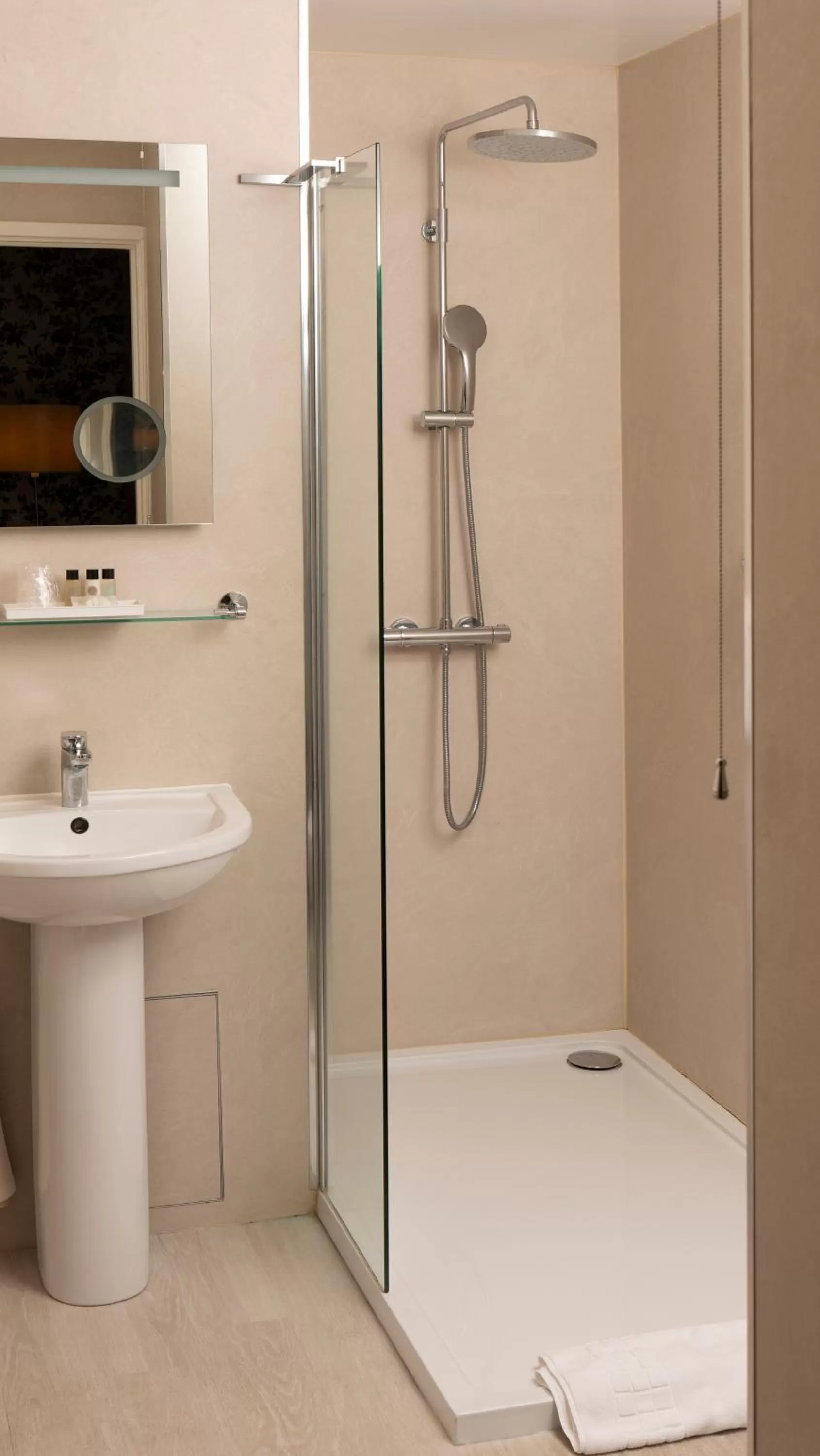 Bathroom in Ivy Hill Hotel, Sure Hotel Collection by Best Western