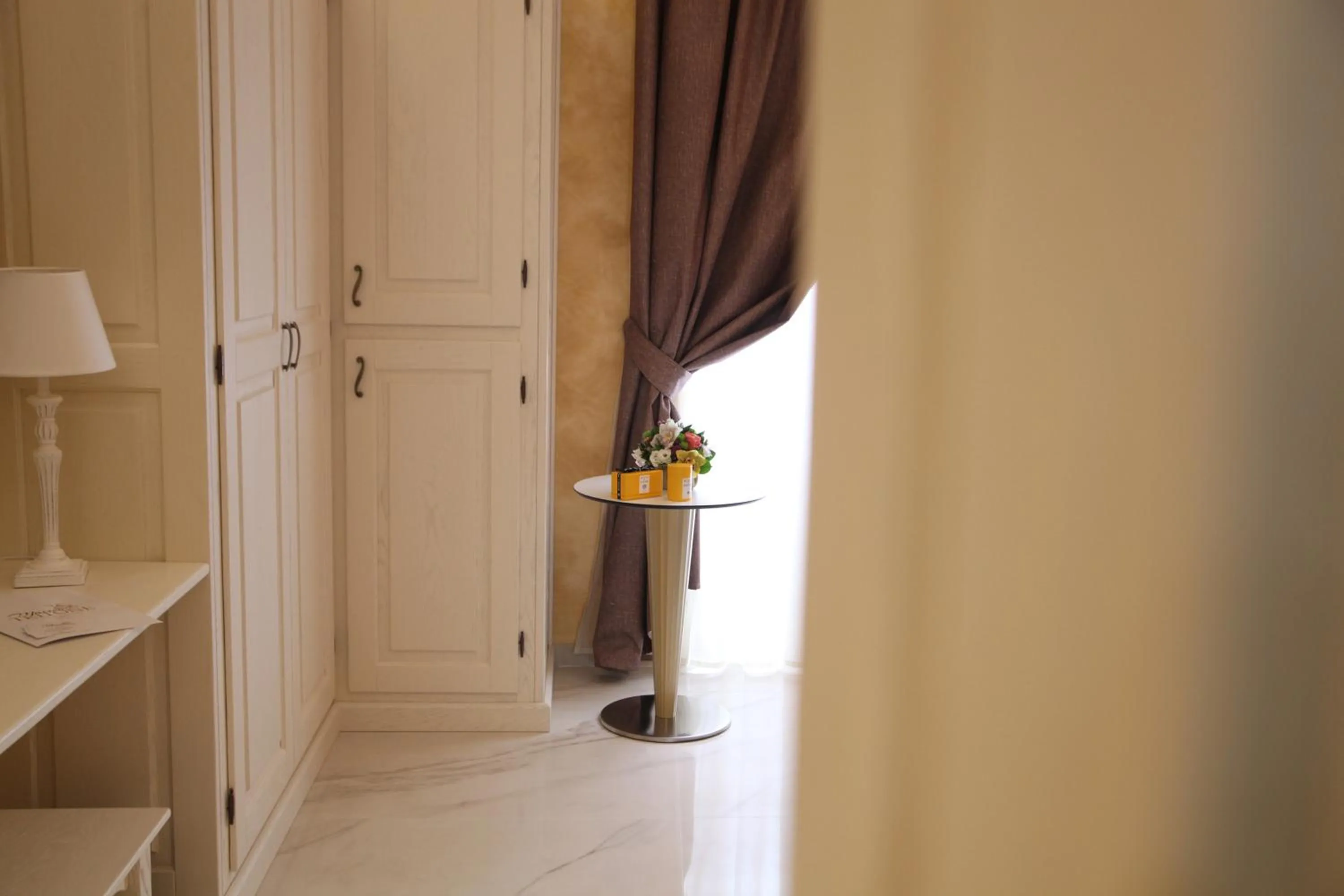 Decorative detail in Maison Tritone