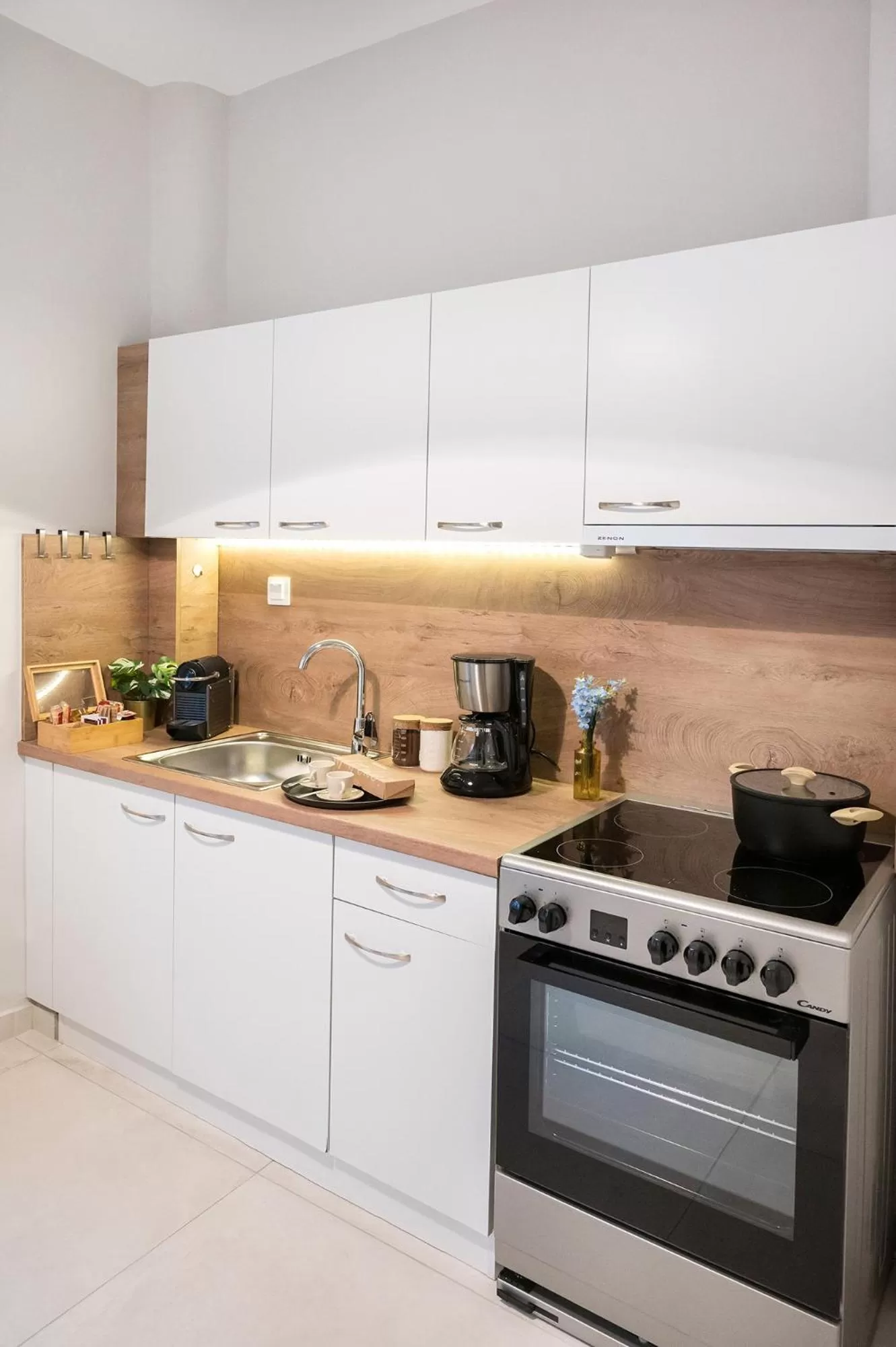 Kitchen or kitchenette in Porto Sea View Apartments - Kypriou