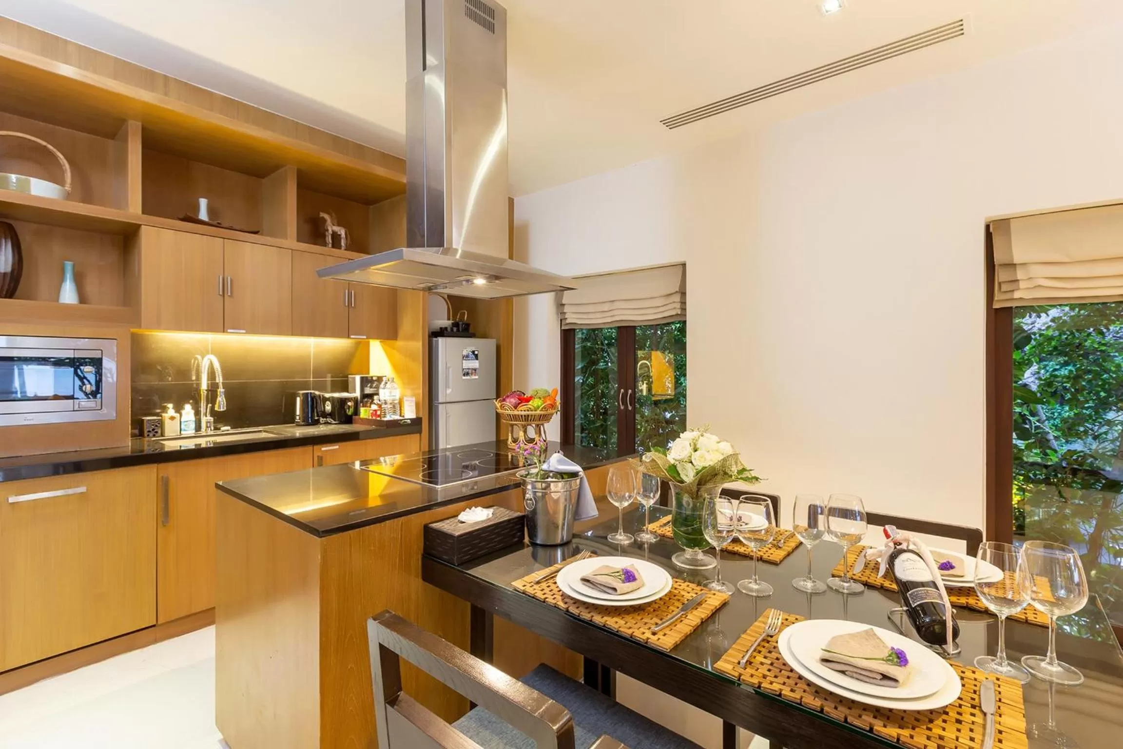 Dining area in The Sea Koh Samui Resort and Residences by Tolani