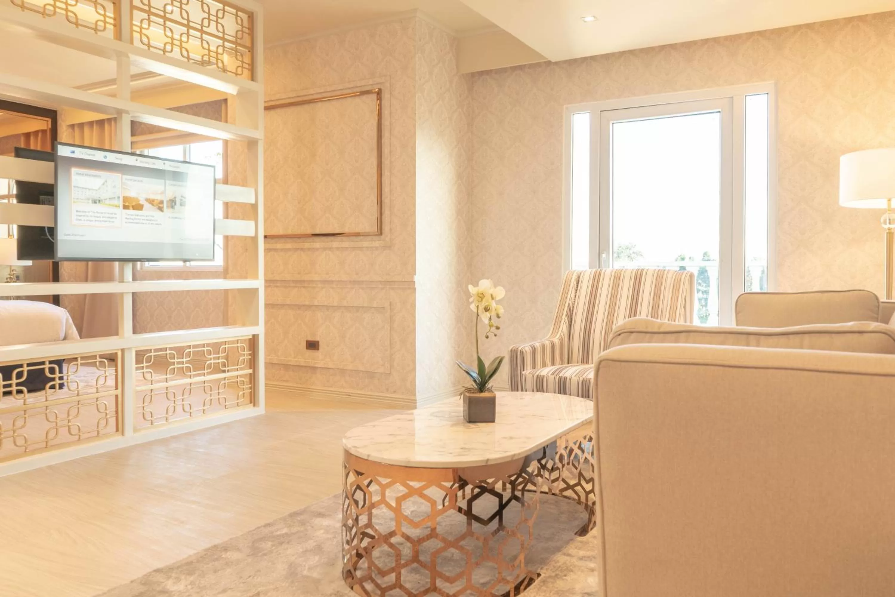 Living room in The Monarch Hotel