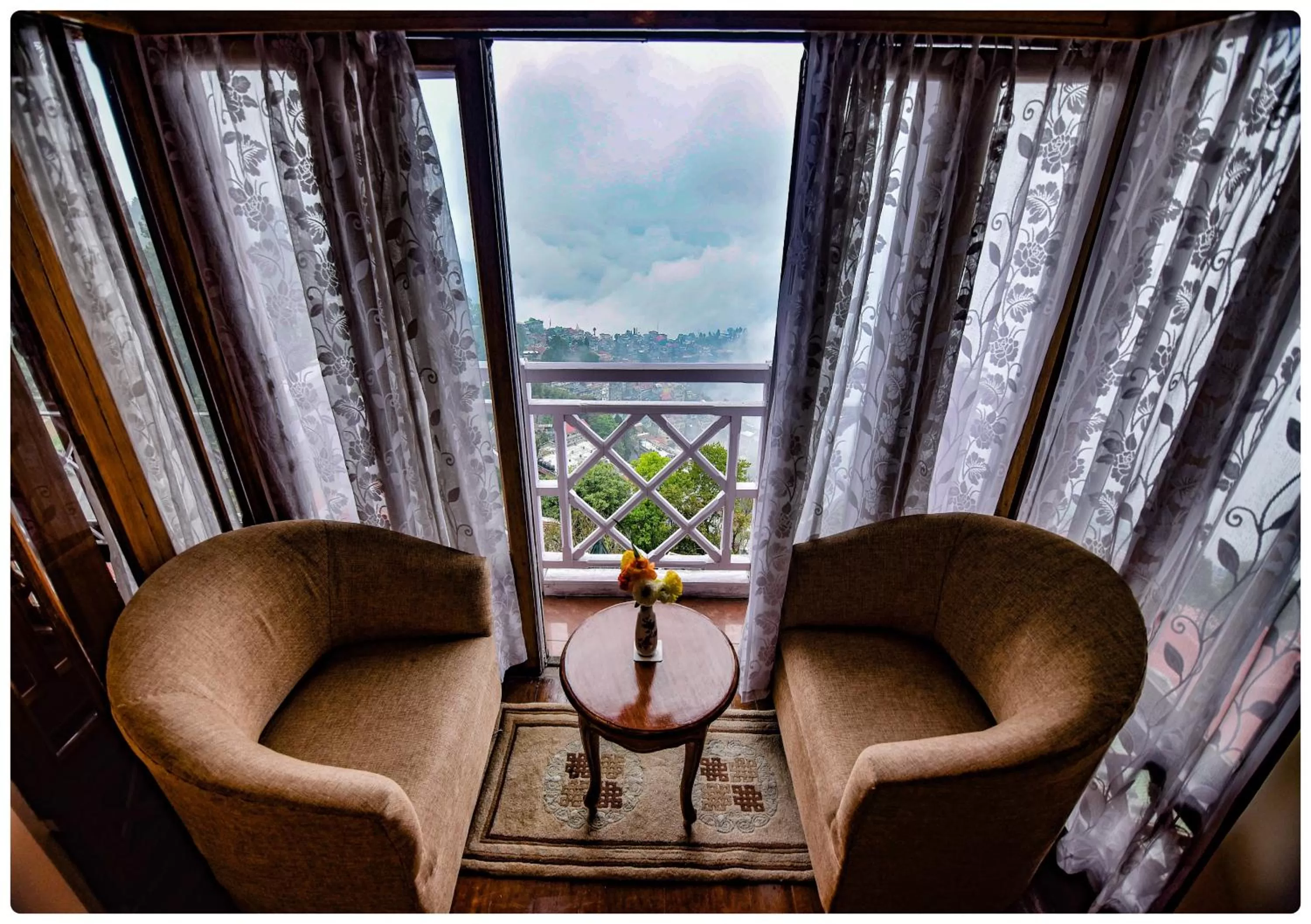 Living room, Seating Area in Cedar Inn
