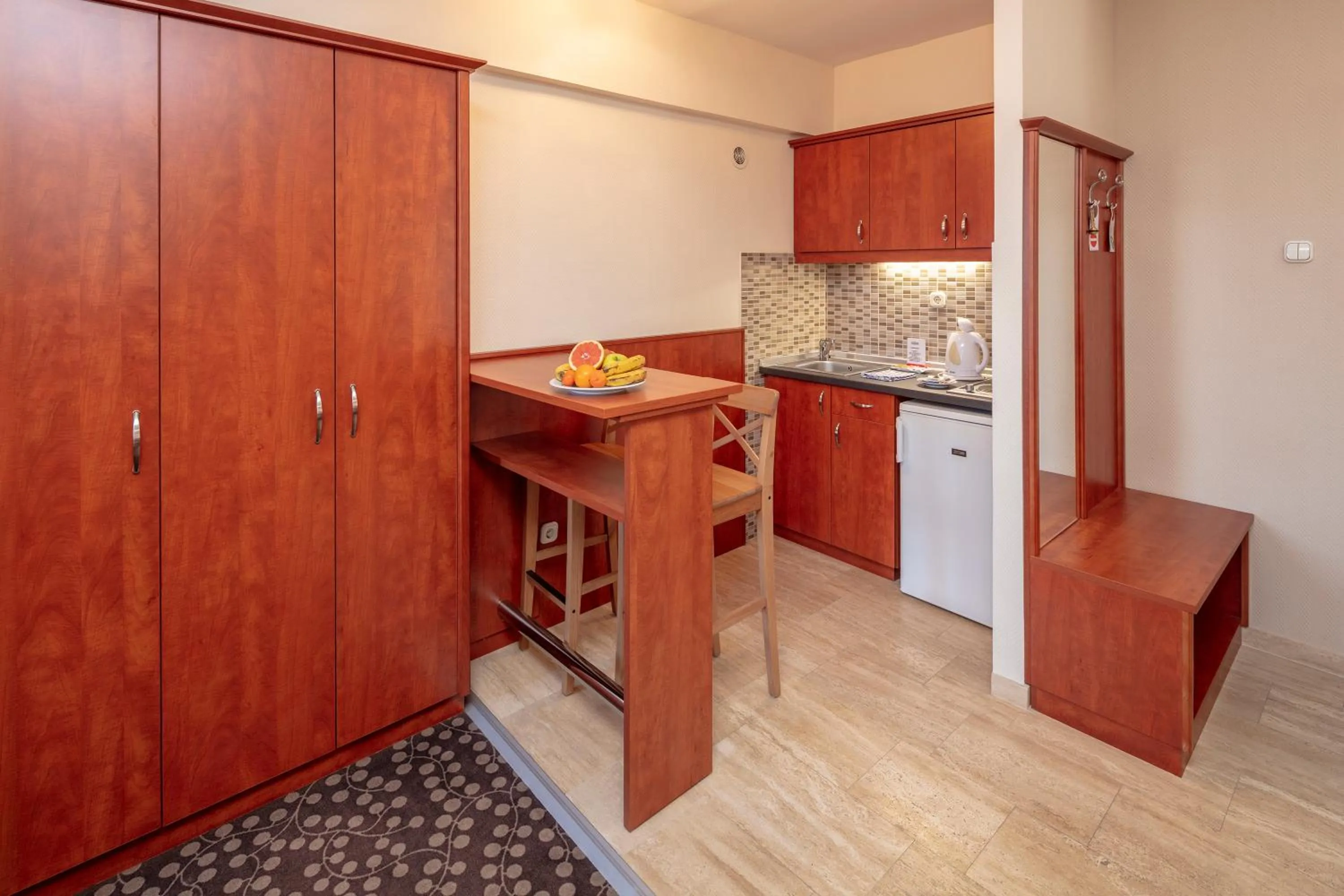 Kitchen or kitchenette in Hotel Charles